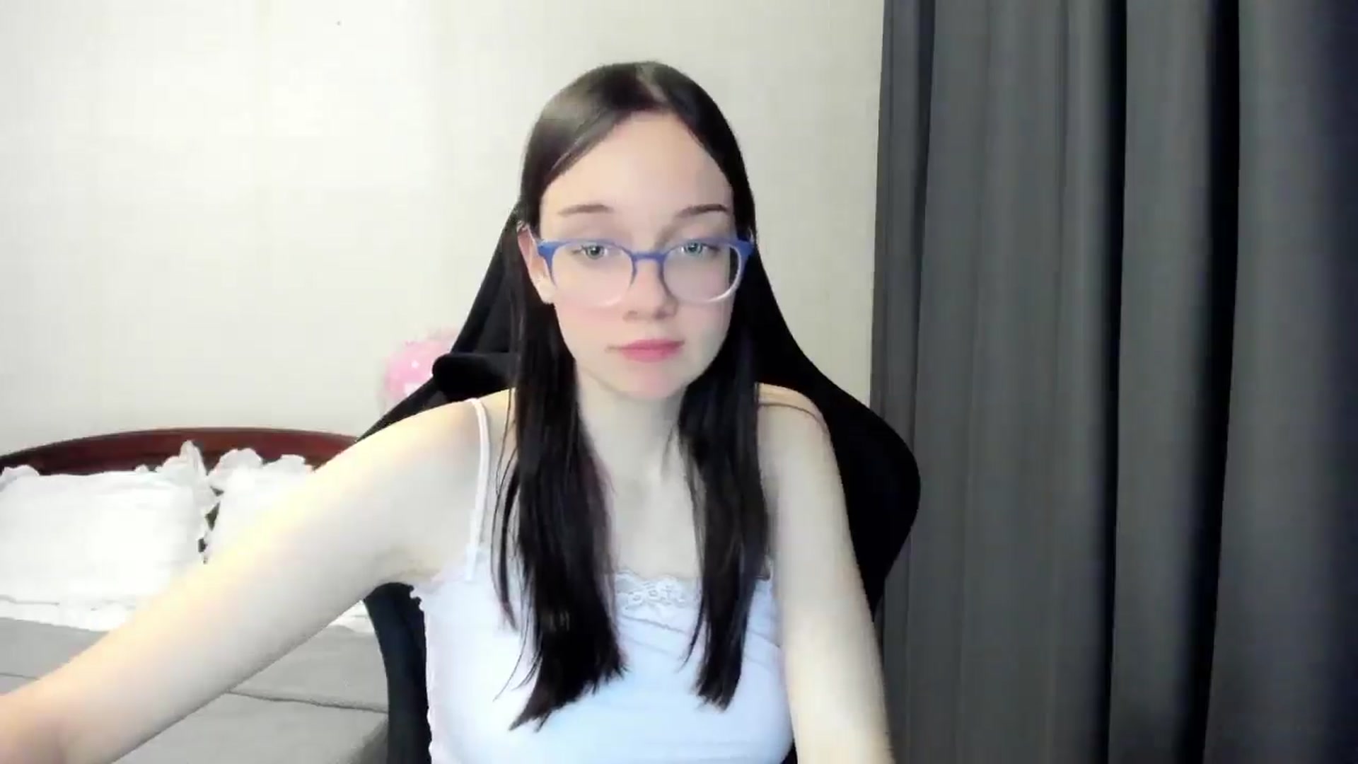 Gallery image thumbnail from Baby_Melania's myfreecams stream on, 11/08/2025, 18:45 image 15 of 20