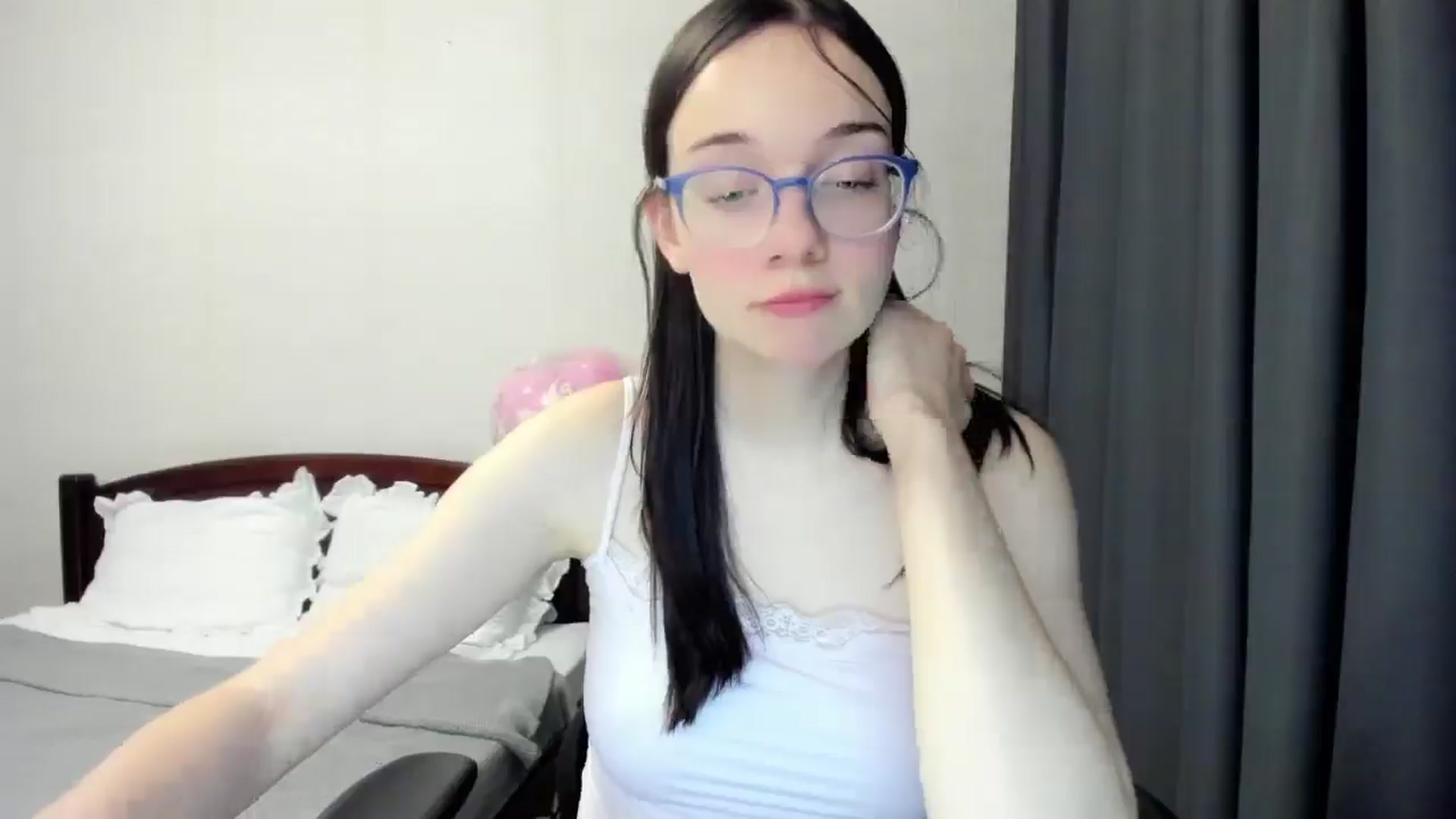 Gallery image thumbnail from Baby_Melania's myfreecams stream on, 11/08/2025, 18:45 image 9 of 20