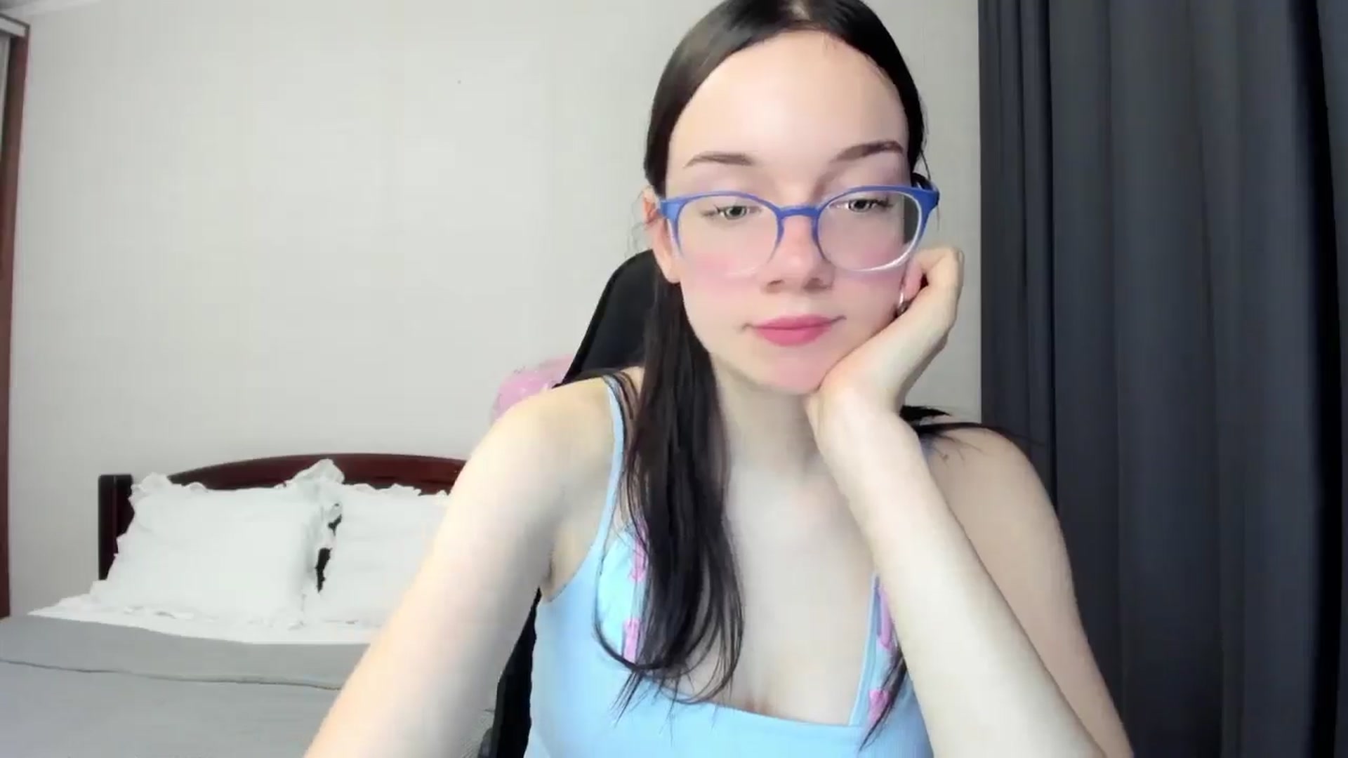 Gallery image thumbnail from Baby_Melania's myfreecams stream on, 11/09/2025, 21:21 image 13 of 20