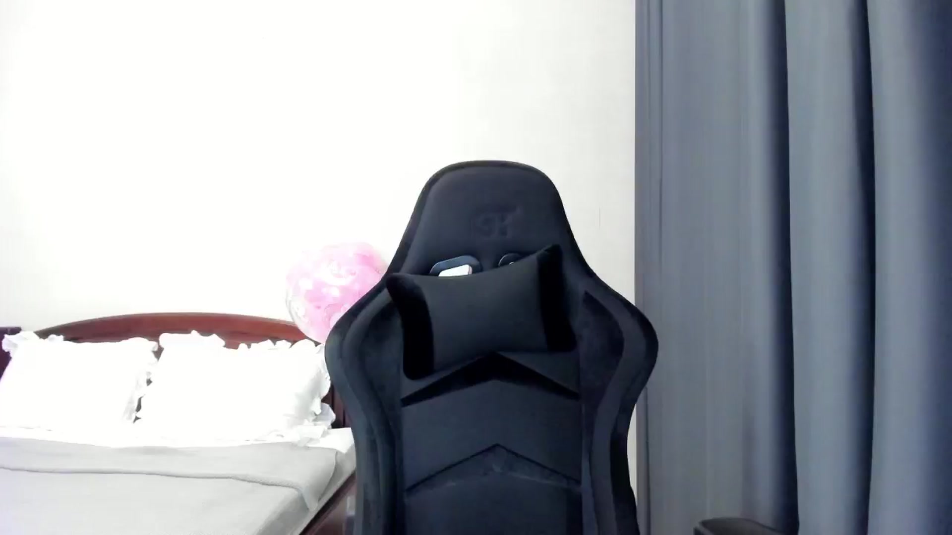 Gallery image thumbnail from Baby_Melania's myfreecams stream on, 11/11/2025, 01:20 image 5 of 20