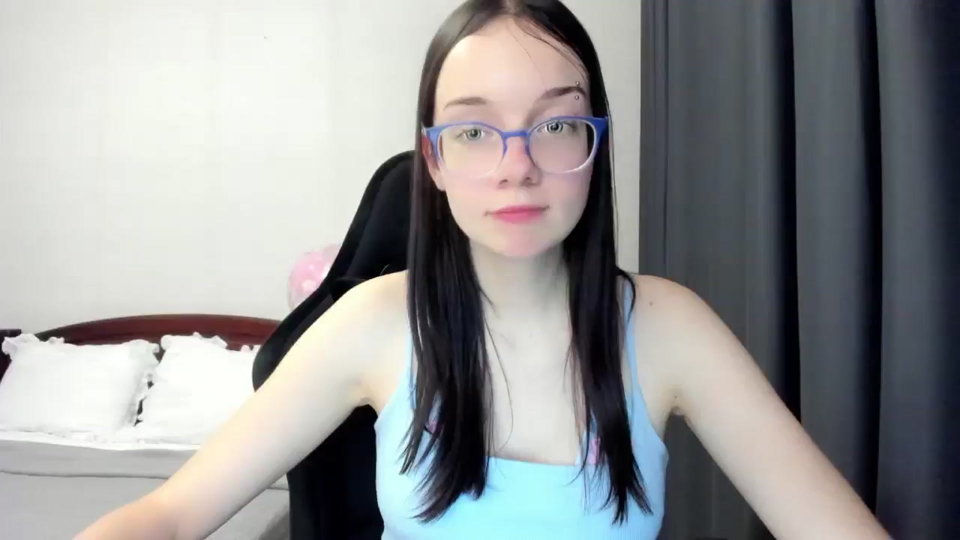 Gallery image thumbnail from Baby_Melania's myfreecams stream on, 11/11/2025, 01:20 image 18 of 20