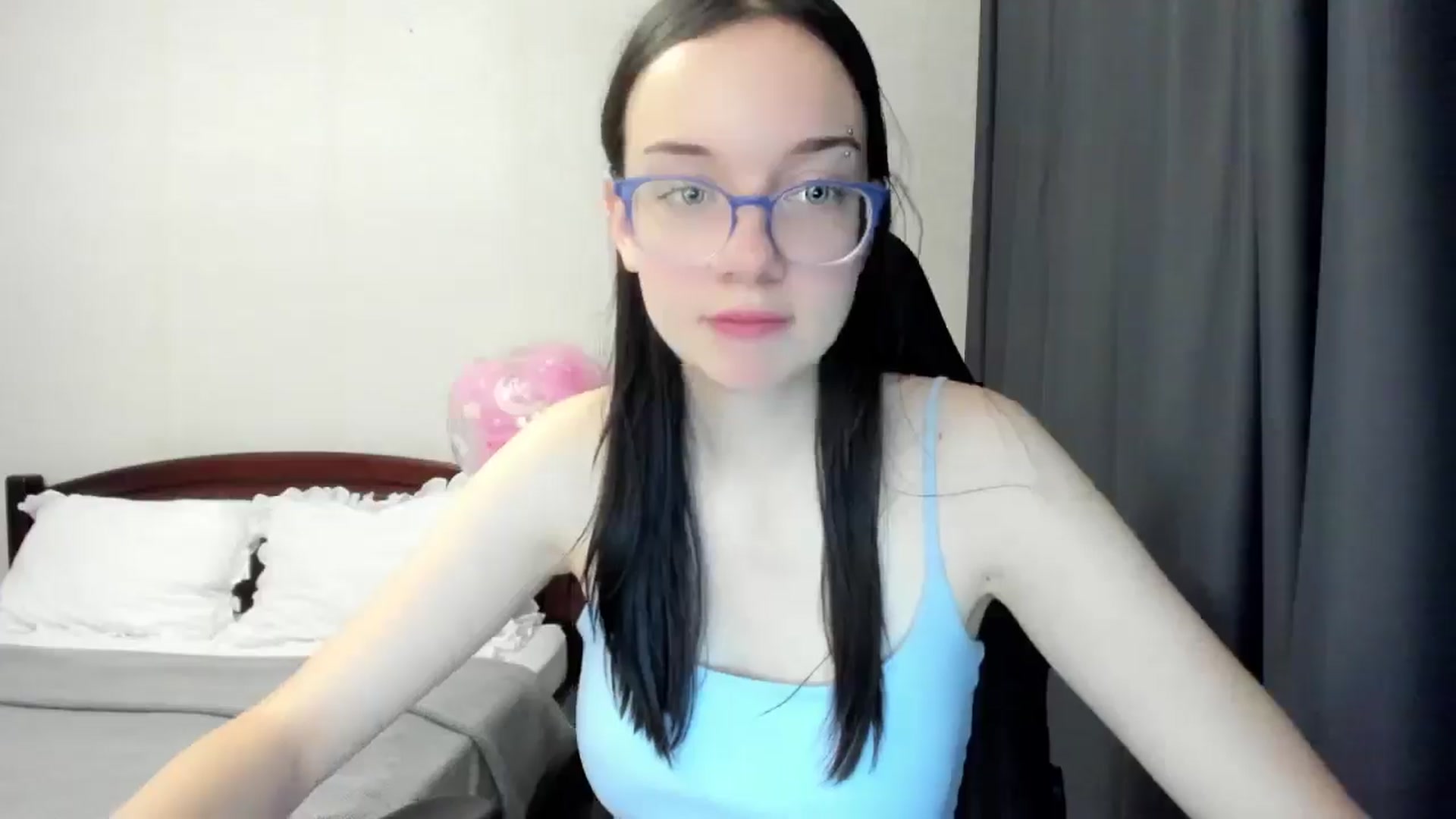 Gallery image thumbnail from Baby_Melania's myfreecams stream on, 11/12/2025, 07:26 image 16 of 20
