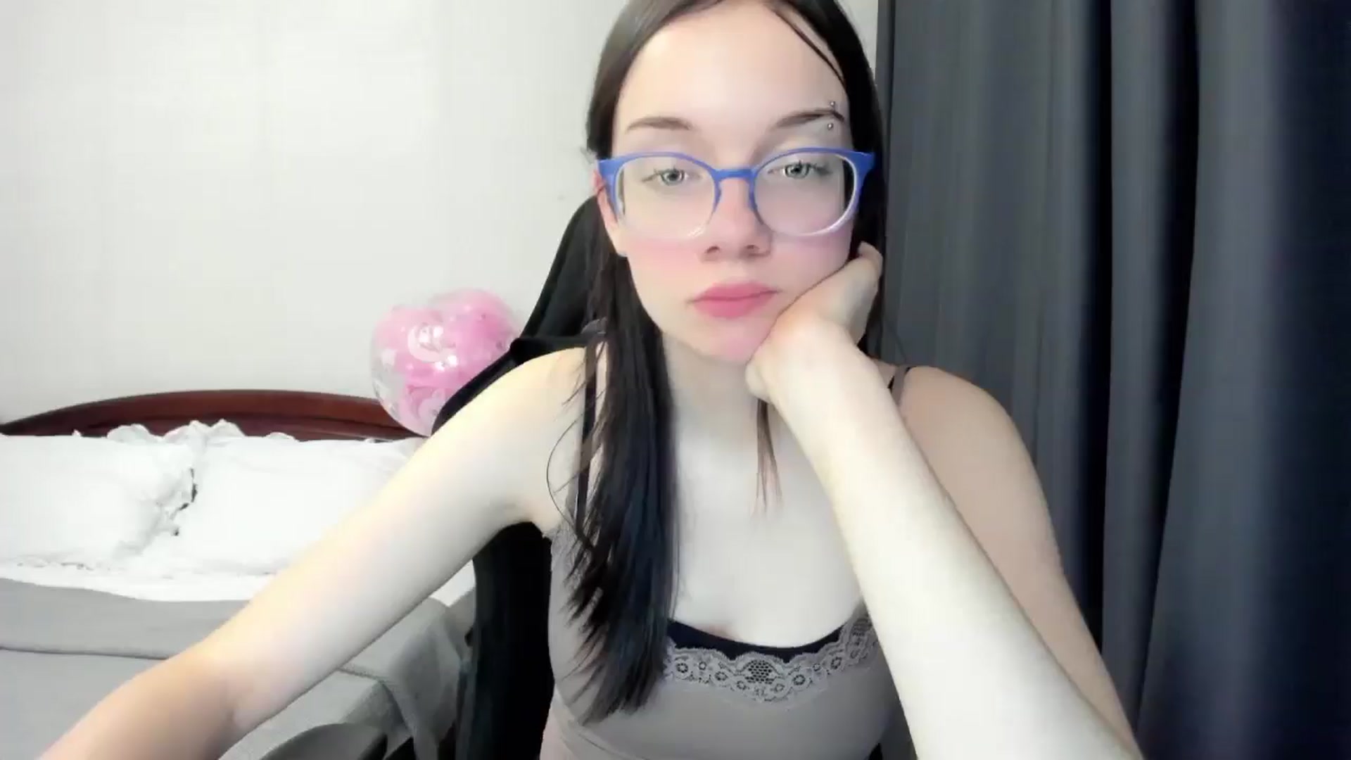 Gallery image thumbnail from Baby_Melania's myfreecams stream on, 11/13/2025, 03:26 image 14 of 20