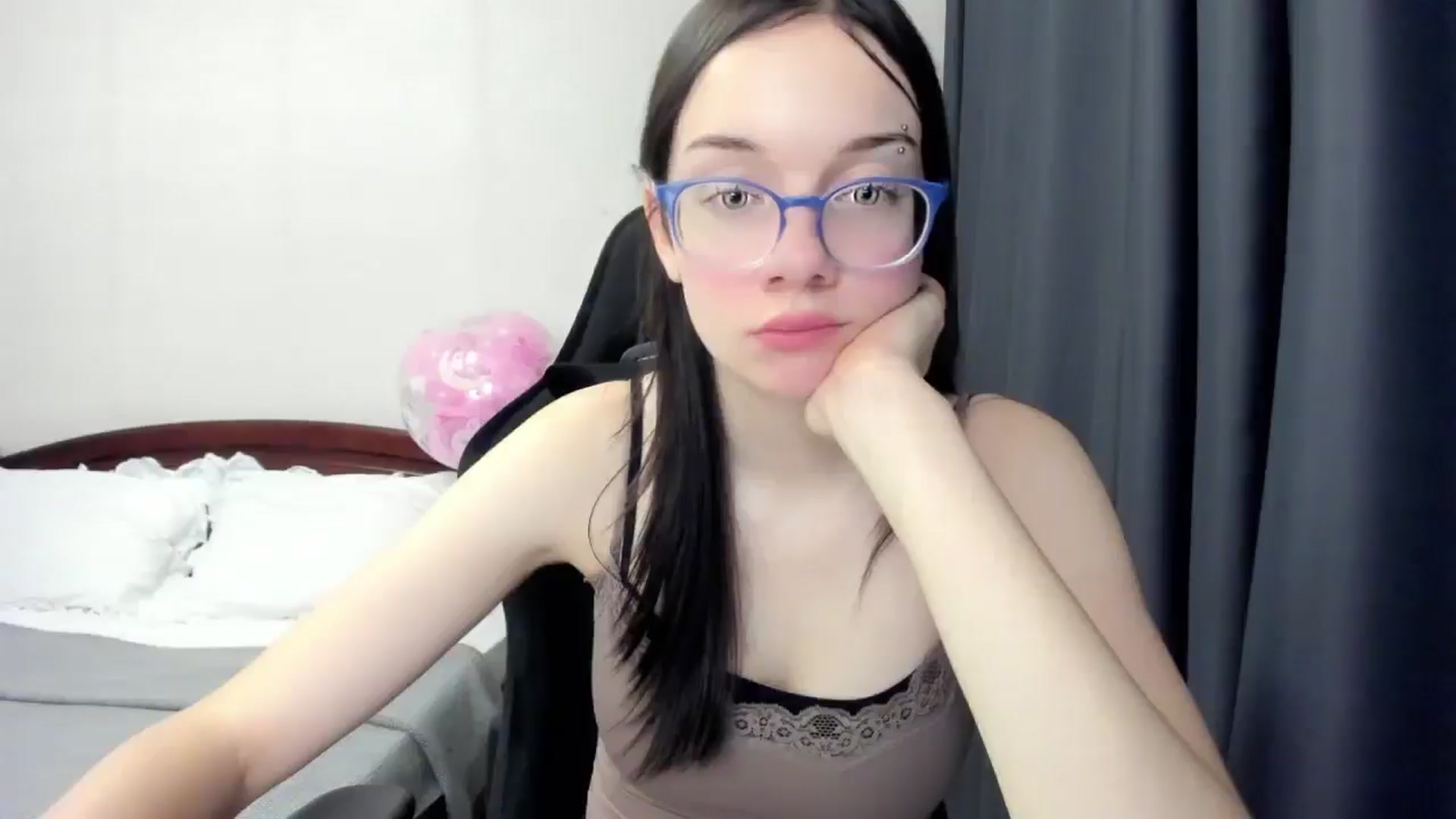 Gallery image thumbnail from Baby_Melania's myfreecams stream on, 11/13/2025, 03:26 image 18 of 20
