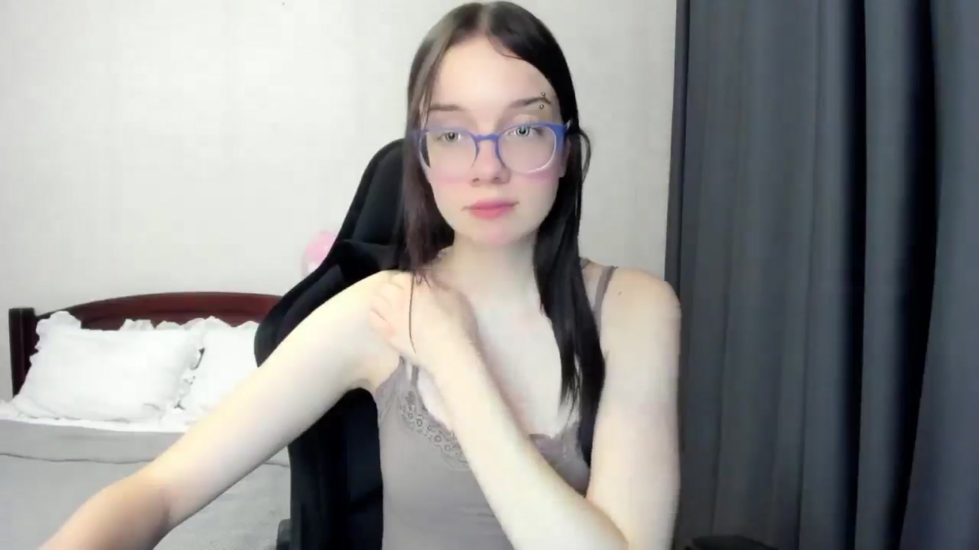 Gallery image thumbnail from Baby_Melania's myfreecams stream on, 11/13/2025, 23:15 image 16 of 20