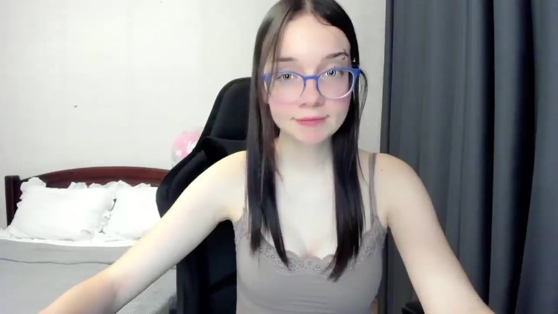 Gallery image thumbnail from Baby_Melania's myfreecams stream on, 11/13/2025, 23:15 image 4 of 20