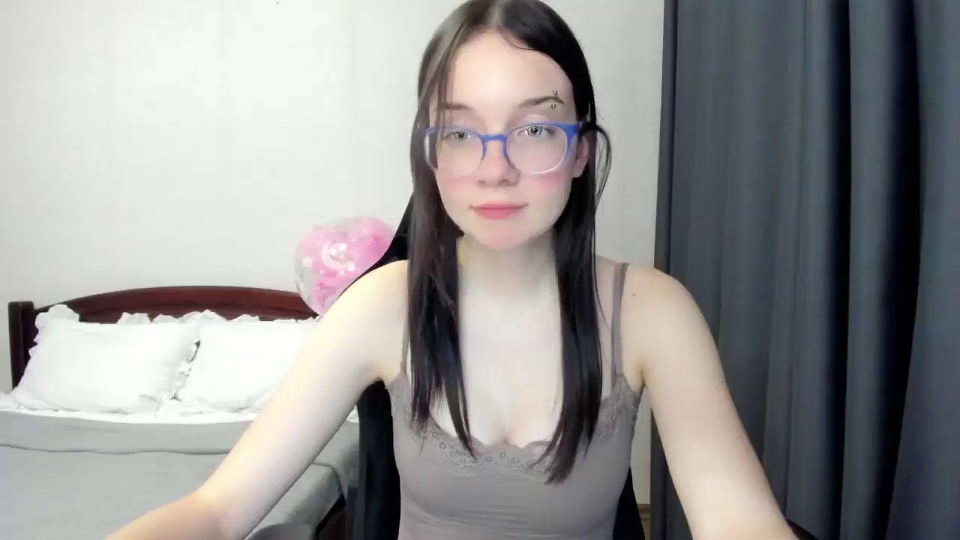 Gallery image thumbnail from Baby_Melania's myfreecams stream on, 11/13/2025, 23:15 image 2 of 20