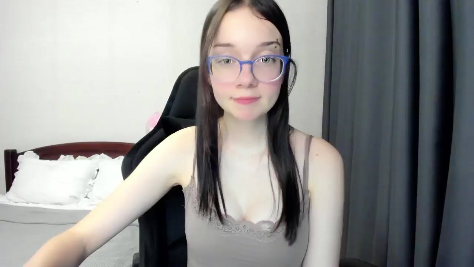 Gallery image thumbnail from Baby_Melania's myfreecams stream on, 11/13/2025, 23:15 image 14 of 20
