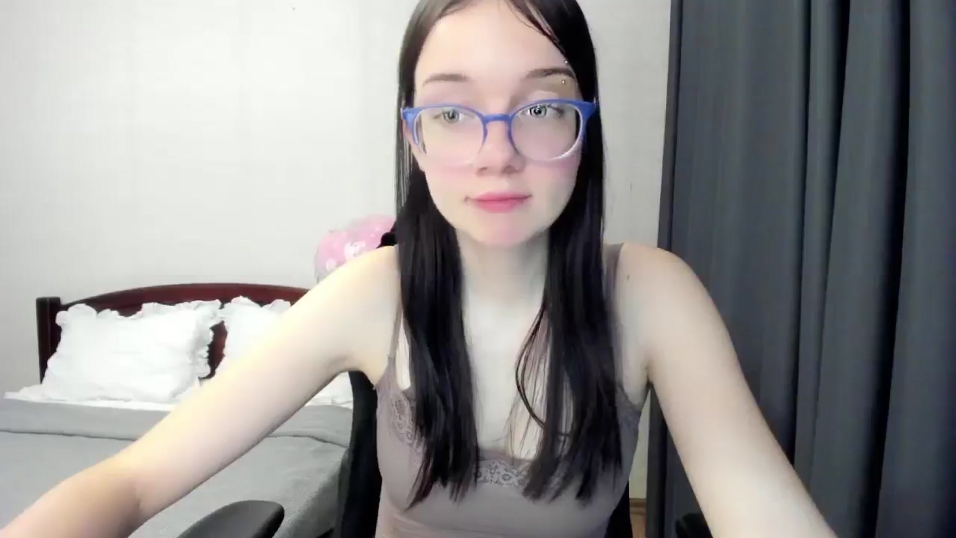 Gallery image thumbnail from Baby_Melania's myfreecams stream on, 11/14/2025, 16:50 image 17 of 20