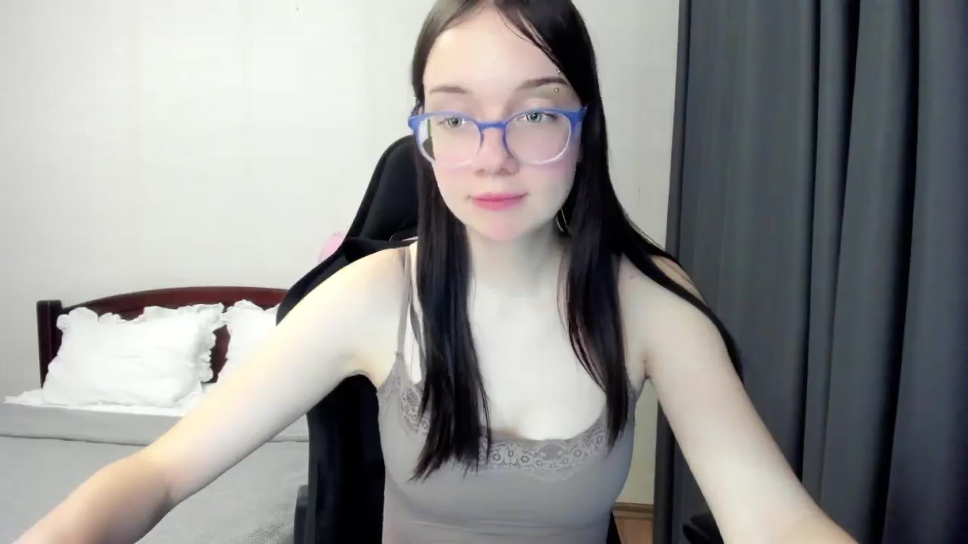 Gallery image thumbnail from Baby_Melania's myfreecams stream on, 11/14/2025, 16:50 image 9 of 20