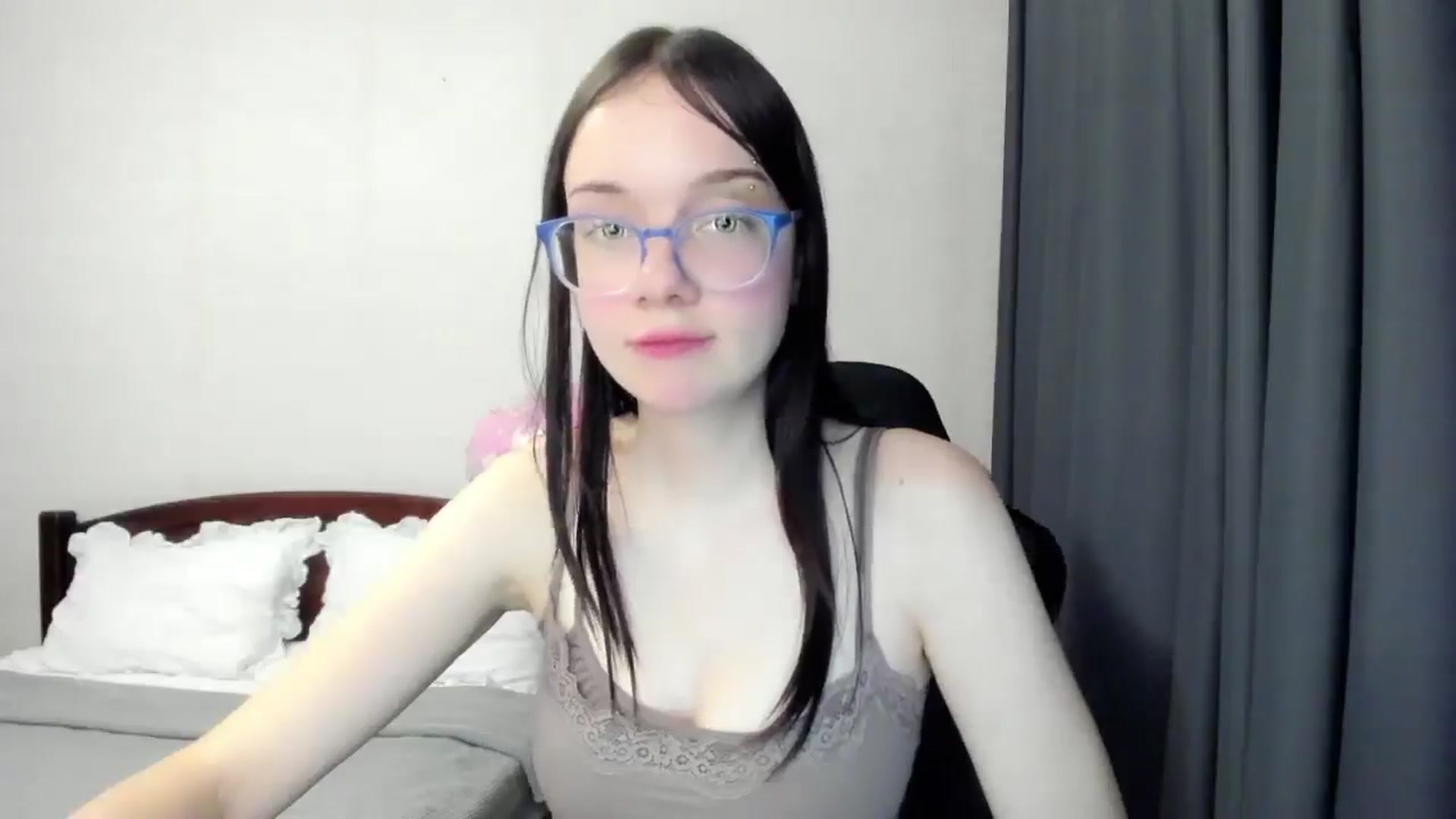 Gallery image thumbnail from Baby_Melania's myfreecams stream on, 11/14/2025, 18:02 image 19 of 20