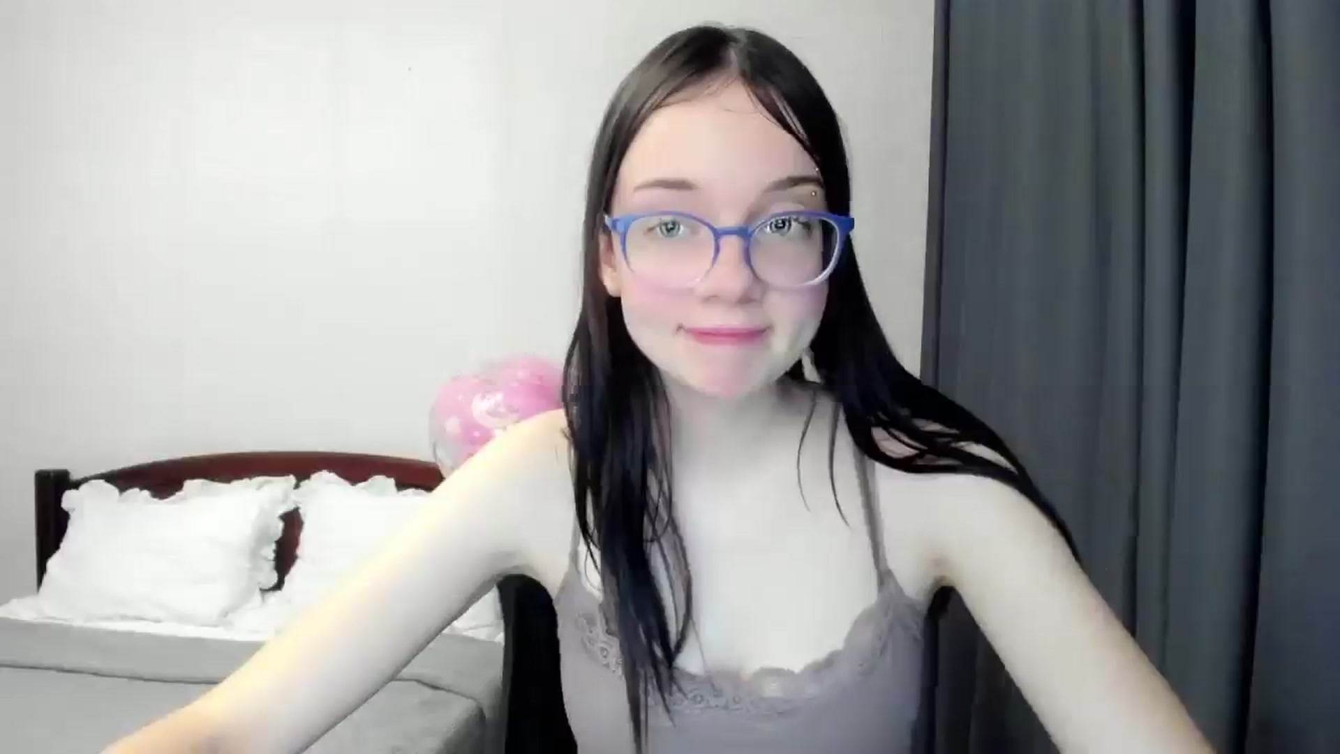 Gallery image thumbnail from Baby_Melania's myfreecams stream on, 11/14/2025, 18:02 image 3 of 20