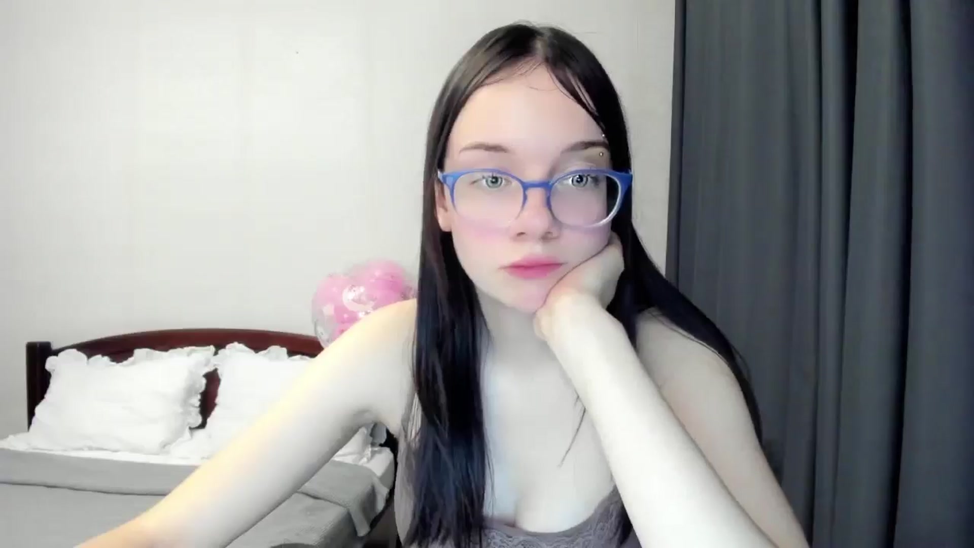 Gallery image thumbnail from Baby_Melania's myfreecams stream on, 11/14/2025, 18:02 image 5 of 20