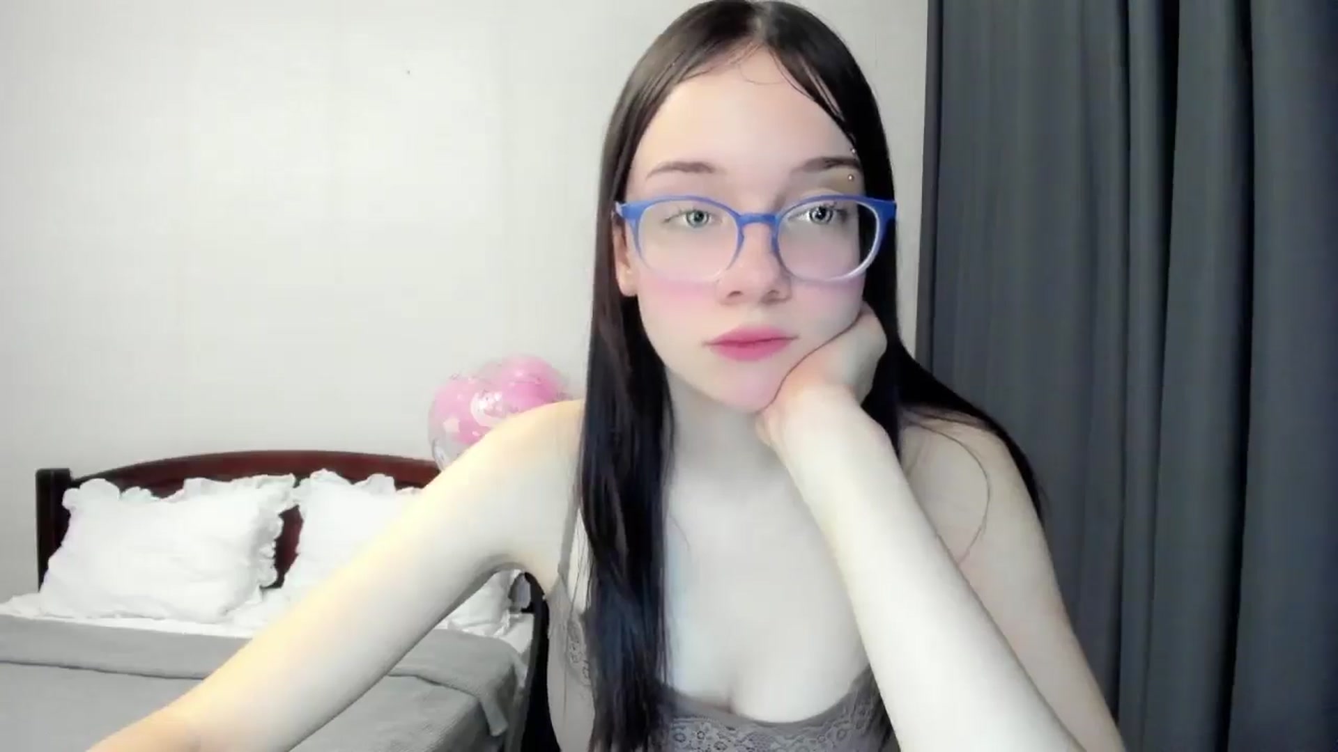 Gallery image thumbnail from Baby_Melania's myfreecams stream on, 11/14/2025, 18:02 image 8 of 20