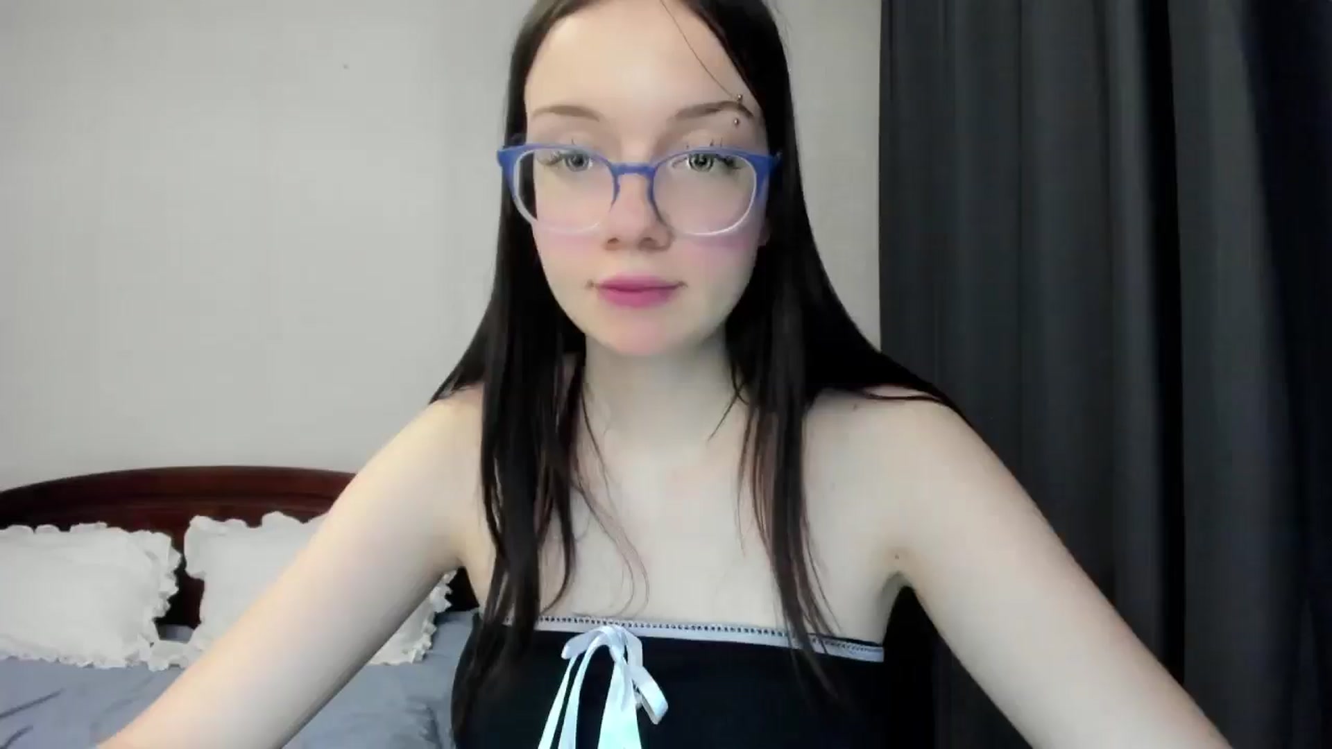 Gallery image thumbnail from Baby_Melania's myfreecams stream on, 12/23/2025, 01:25 image 2 of 20