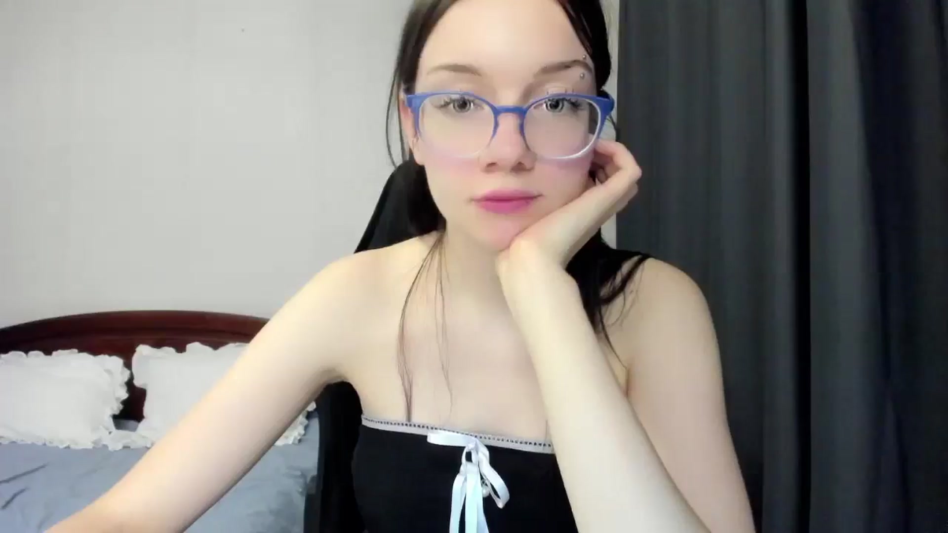 Gallery image thumbnail from Baby_Melania's myfreecams stream on, 12/23/2025, 01:25 image 6 of 20