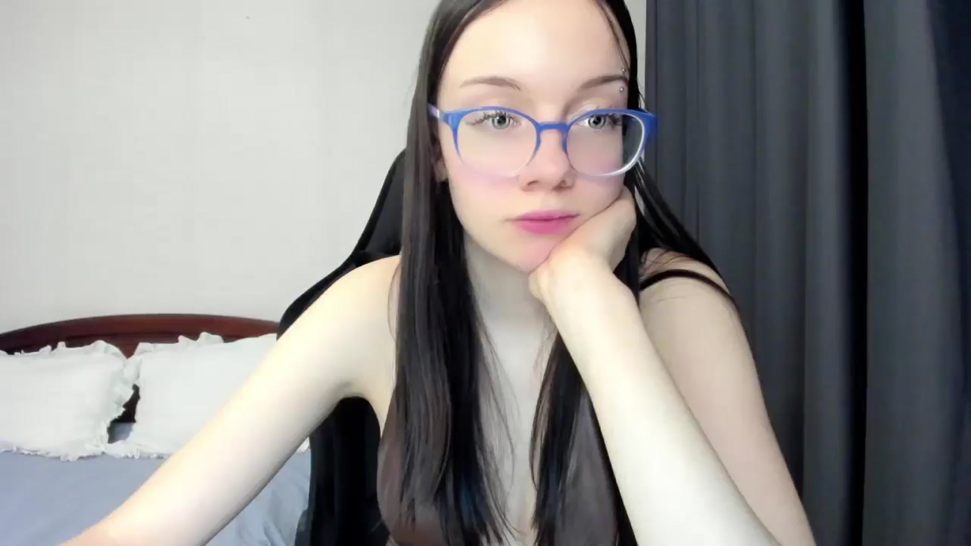 Gallery image thumbnail from Baby_Melania's myfreecams stream on, 12/23/2025, 21:40 image 20 of 20