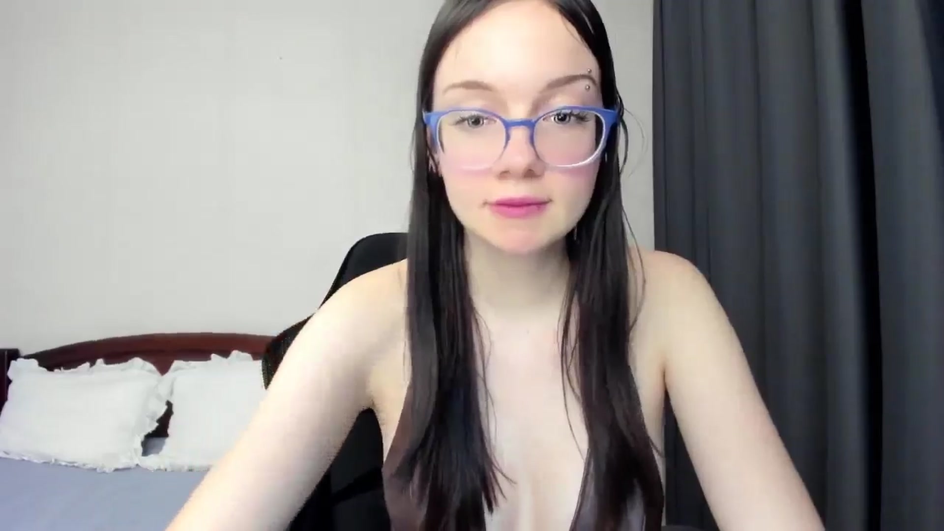 Gallery image thumbnail from Baby_Melania's myfreecams stream on, 12/23/2025, 23:41 image 18 of 20