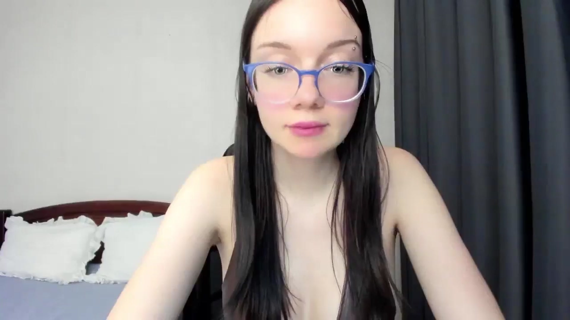 Gallery image thumbnail from Baby_Melania's myfreecams stream on, 12/23/2025, 23:41 image 15 of 20