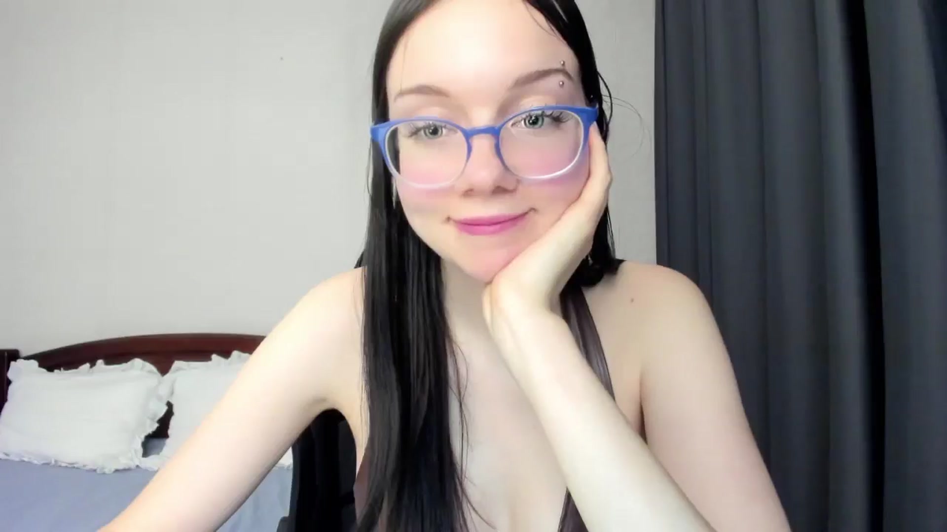 Gallery image thumbnail from Baby_Melania's myfreecams stream on, 12/23/2025, 23:41 image 8 of 20