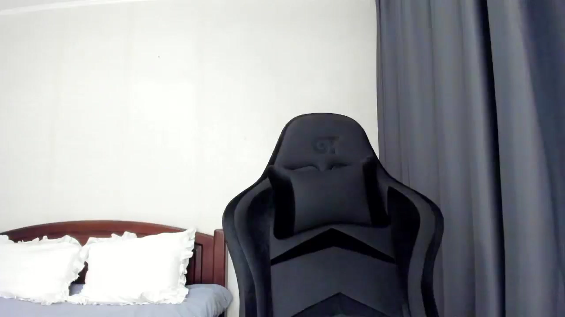Gallery image thumbnail from Baby_Melania's myfreecams stream on, 12/24/2025, 03:12 image 11 of 20