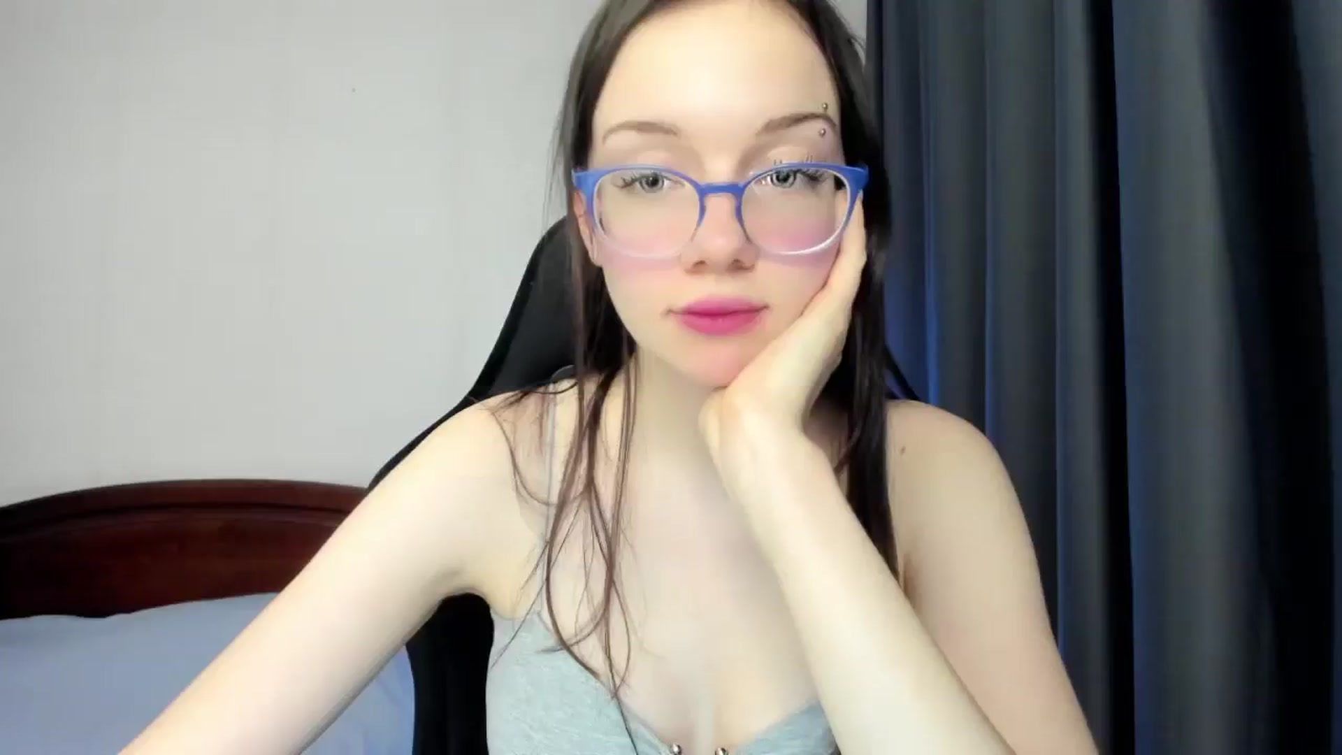 Gallery image thumbnail from Baby_Melania's myfreecams stream on, 12/25/2025, 24:13 image 6 of 20