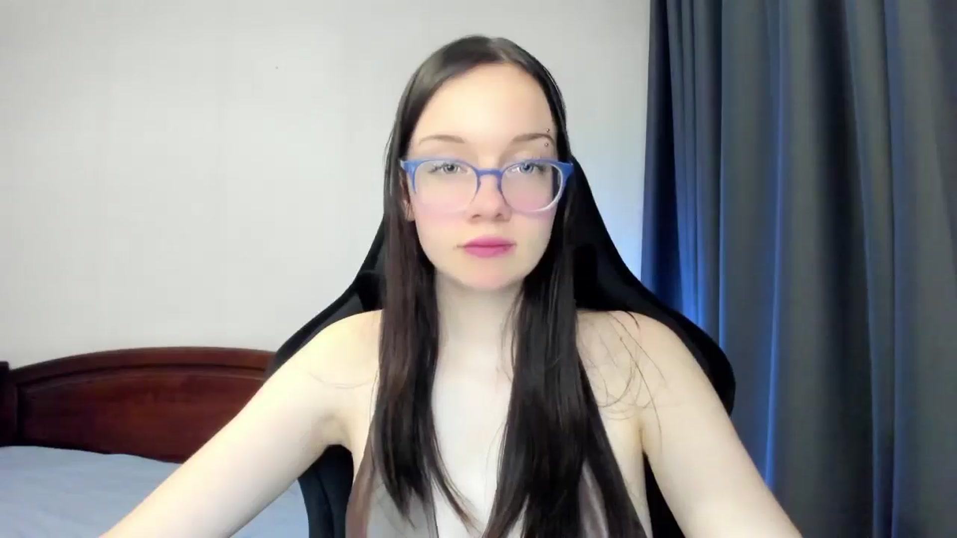 Gallery image thumbnail from Baby_Melania's myfreecams stream on, 12/25/2025, 23:57 image 12 of 20