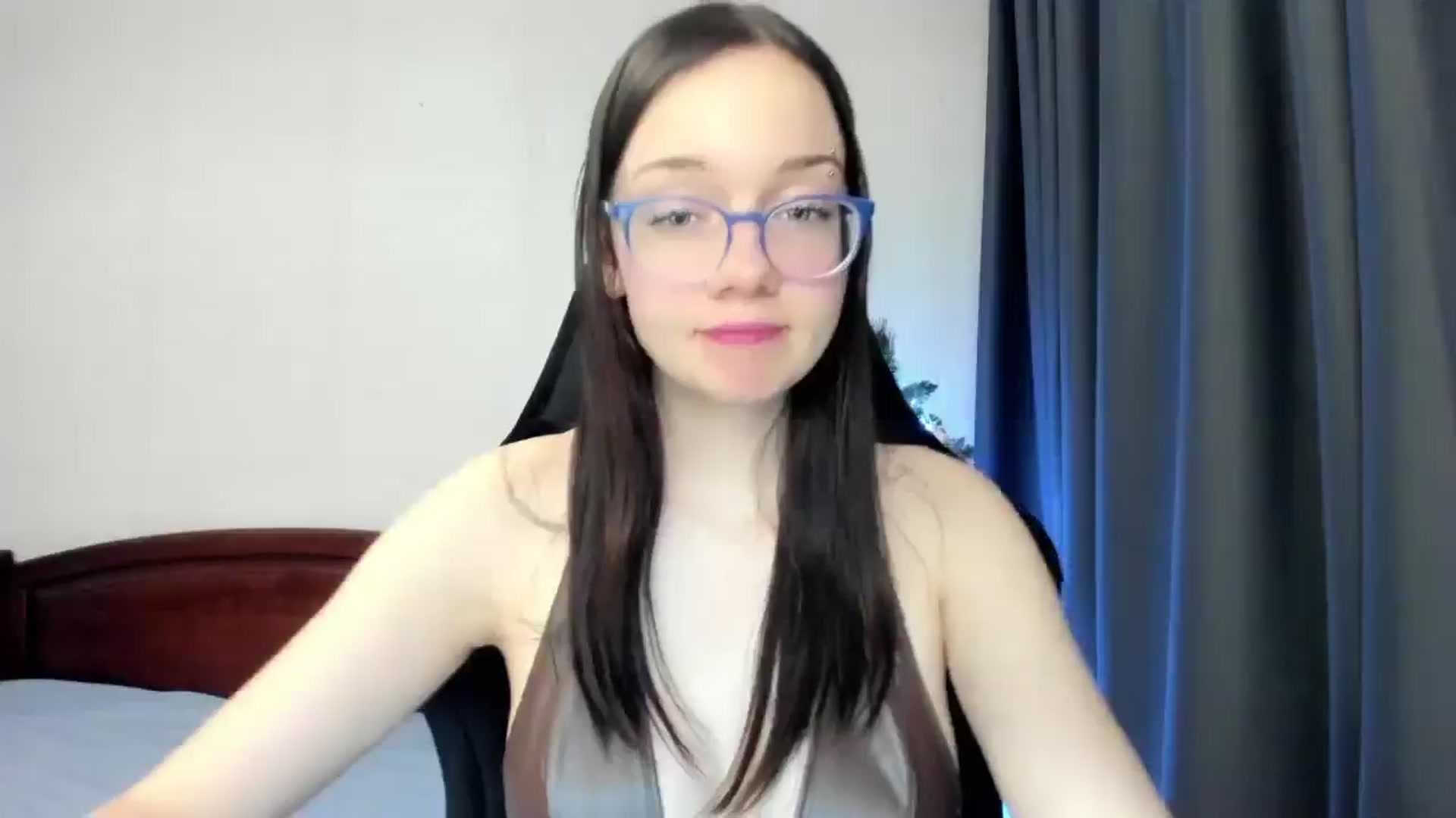 Gallery image thumbnail from Baby_Melania's myfreecams stream on, 12/25/2025, 23:57 image 9 of 20