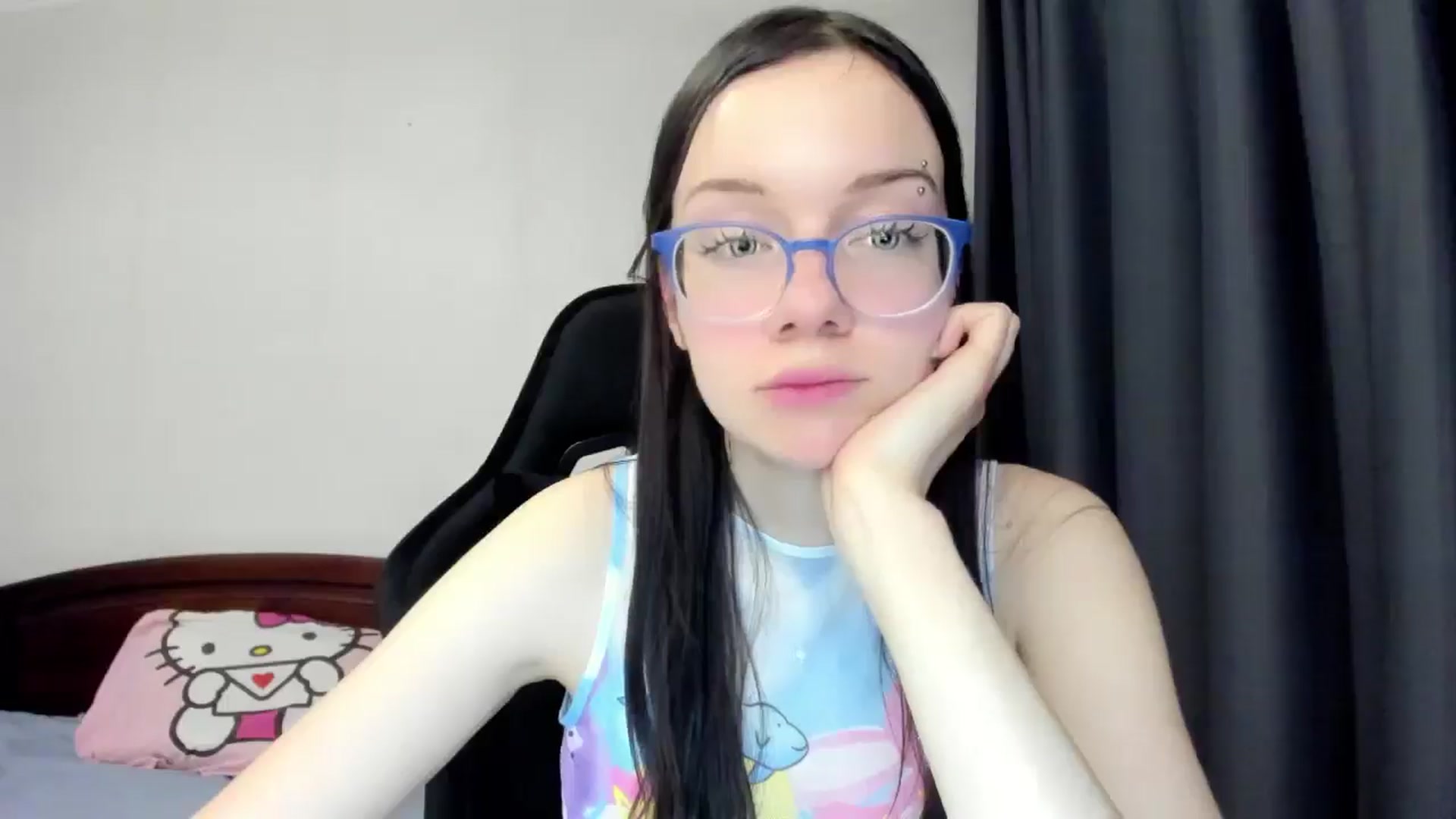 Gallery image thumbnail from Baby_Melania's myfreecams stream on, 12/27/2025, 23:54 image 12 of 20