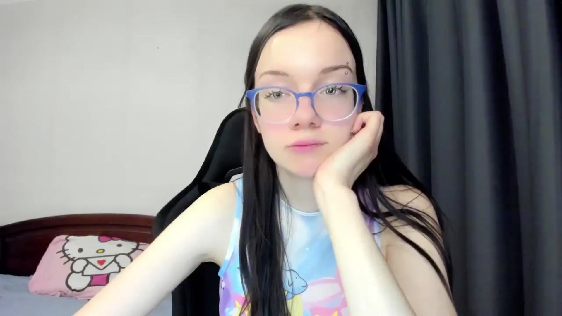 Gallery image thumbnail from Baby_Melania's myfreecams stream on, 12/27/2025, 23:54 image 15 of 20