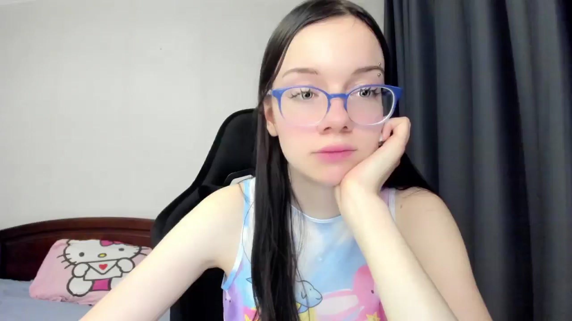 Gallery image thumbnail from Baby_Melania's myfreecams stream on, 12/27/2025, 23:54 image 17 of 20