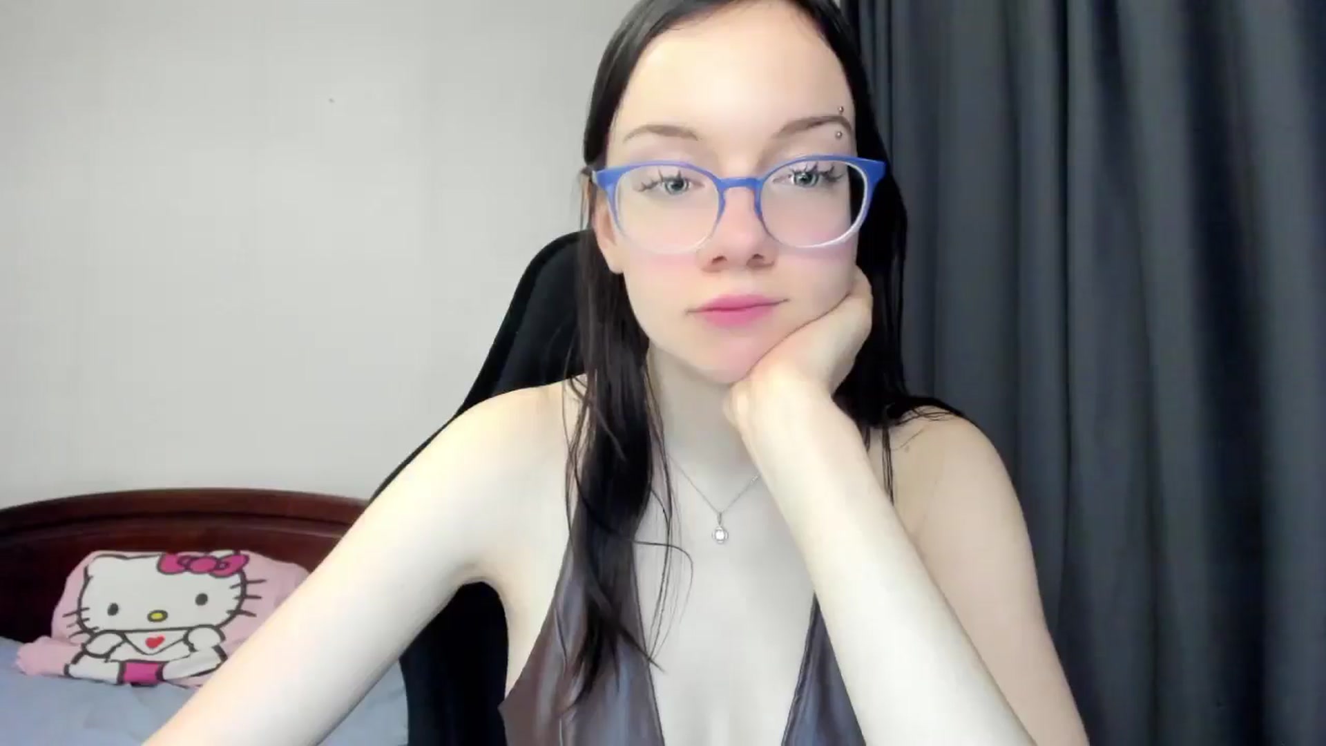Gallery image thumbnail from Baby_Melania's myfreecams stream on, 12/28/2025, 19:35 image 19 of 20