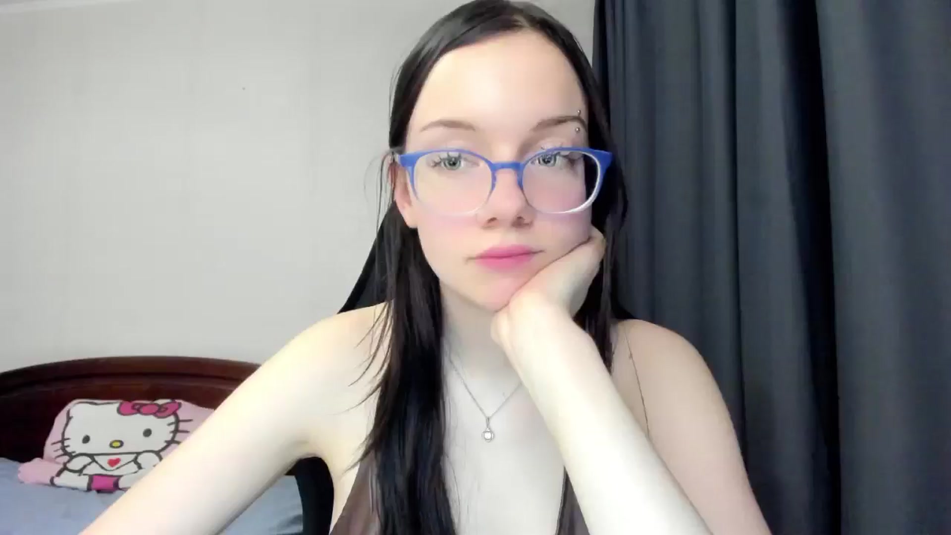 Gallery image thumbnail from Baby_Melania's myfreecams stream on, 12/28/2025, 22:38 image 18 of 20