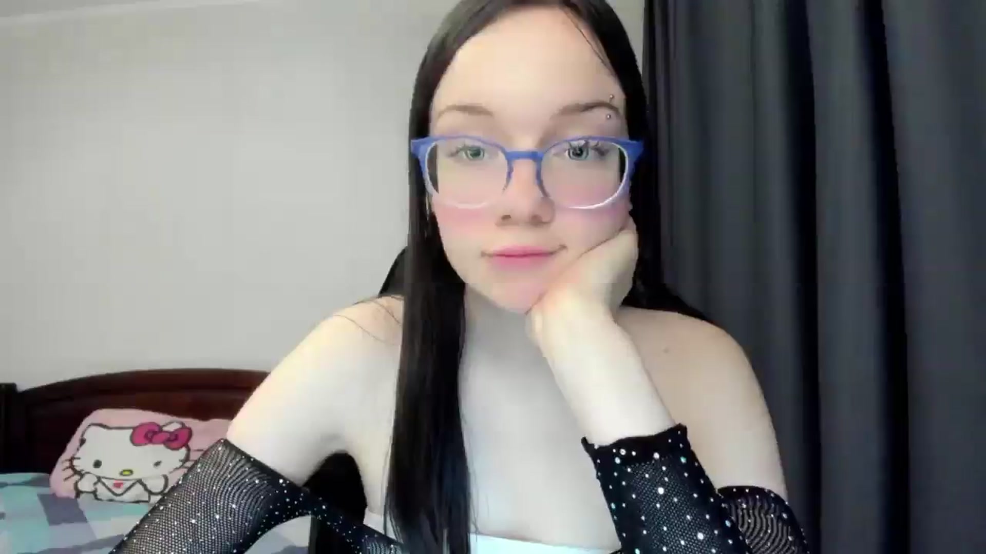 Gallery image thumbnail from Baby_Melania's myfreecams stream on, 12/30/2025, 22:19 image 20 of 20