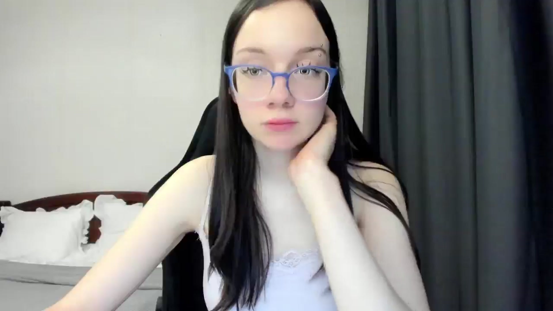 Gallery image thumbnail from Baby_Melania's myfreecams stream on, 01/08/2026, 19:16 image 10 of 20