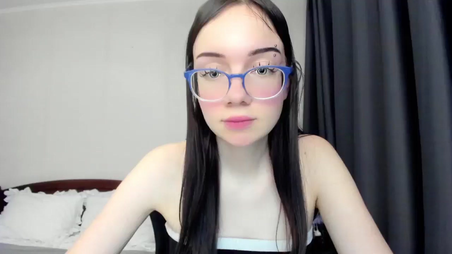 Gallery image thumbnail from Baby_Melania's myfreecams stream on, 01/11/2026, 19:32 image 11 of 20