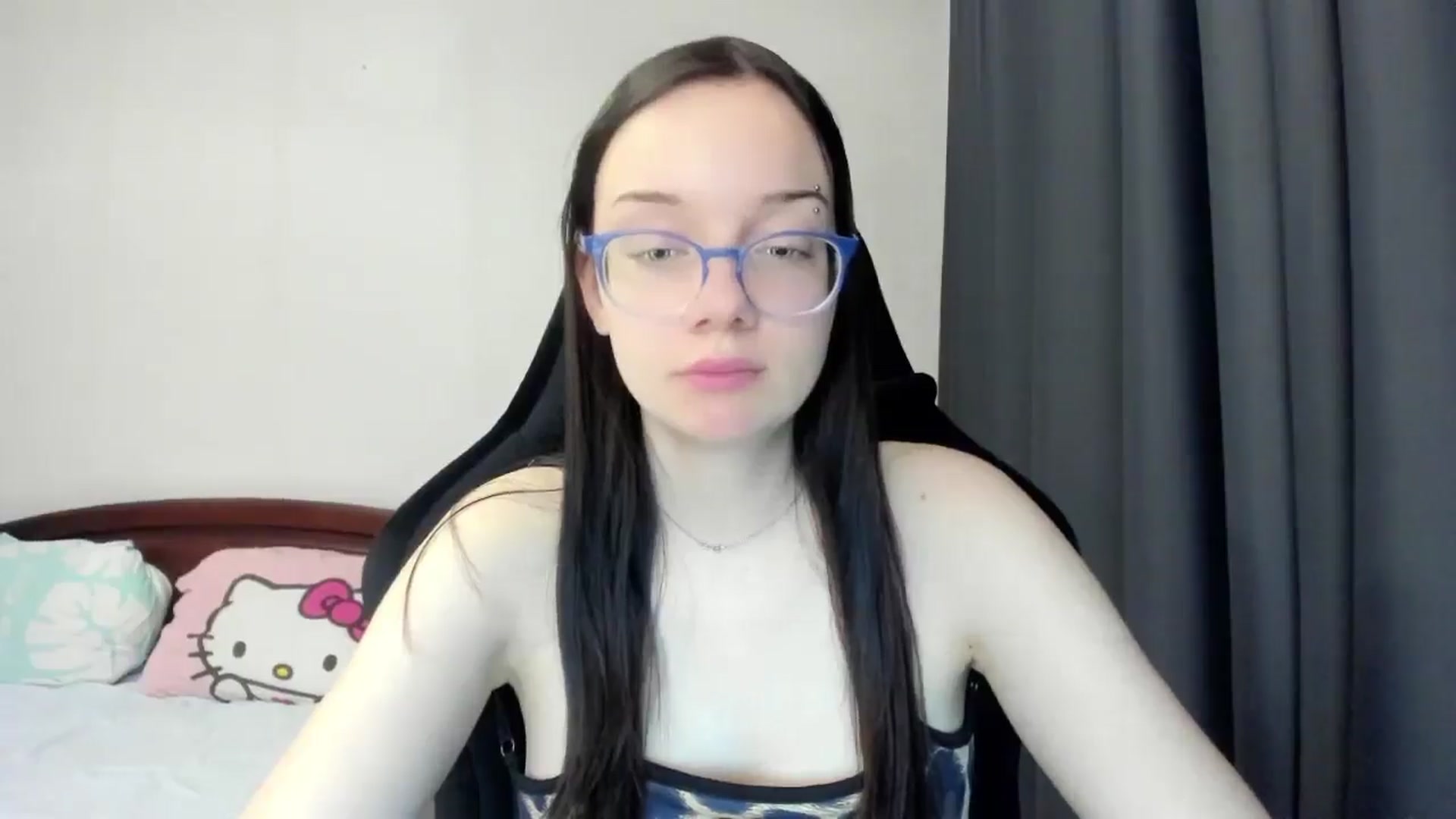 Gallery image thumbnail from Baby_Melania's myfreecams stream on, 03/06/2026, 13:21 image 13 of 20