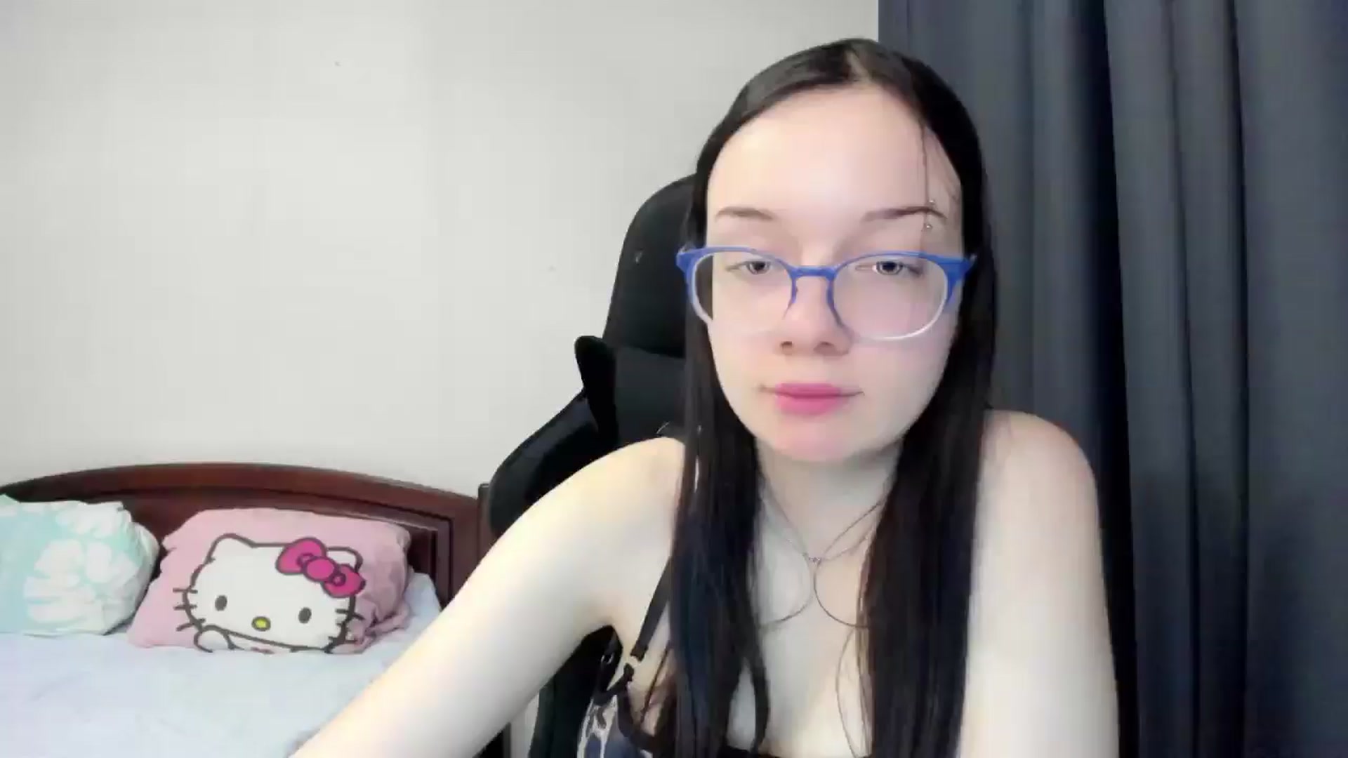 Gallery image thumbnail from Baby_Melania's myfreecams stream on, 03/06/2026, 13:21 image 18 of 20