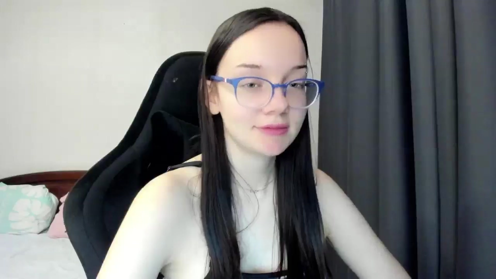 Gallery image thumbnail from Baby_Melania's myfreecams stream on, 03/06/2026, 13:21 image 19 of 20