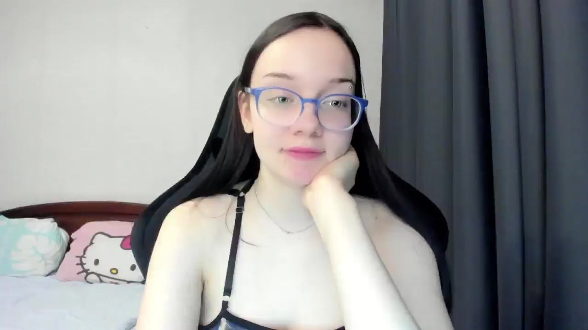 Gallery image thumbnail from Baby_Melania's myfreecams stream on, 03/06/2026, 13:21 image 17 of 20
