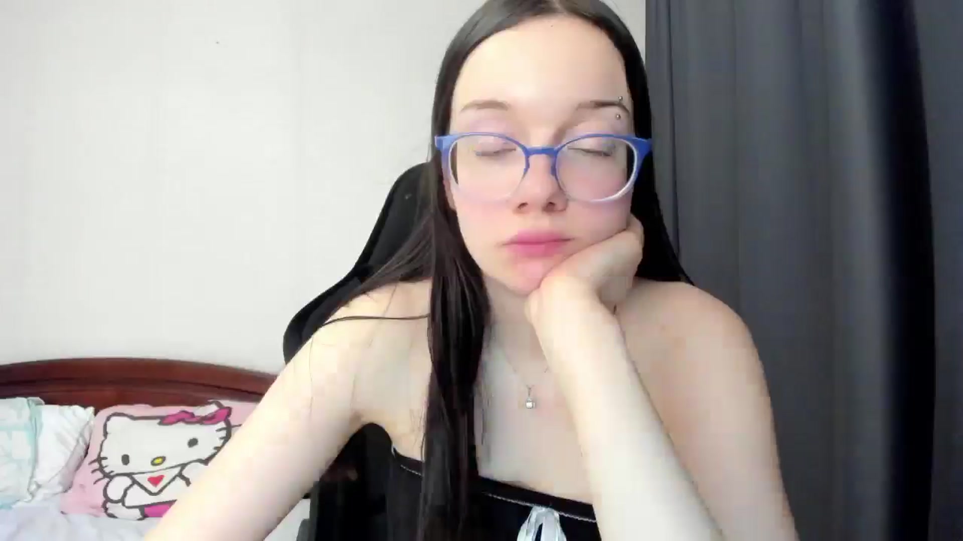Gallery image thumbnail from Baby_Melania's myfreecams stream on, 03/10/2026, 02:10 image 18 of 20