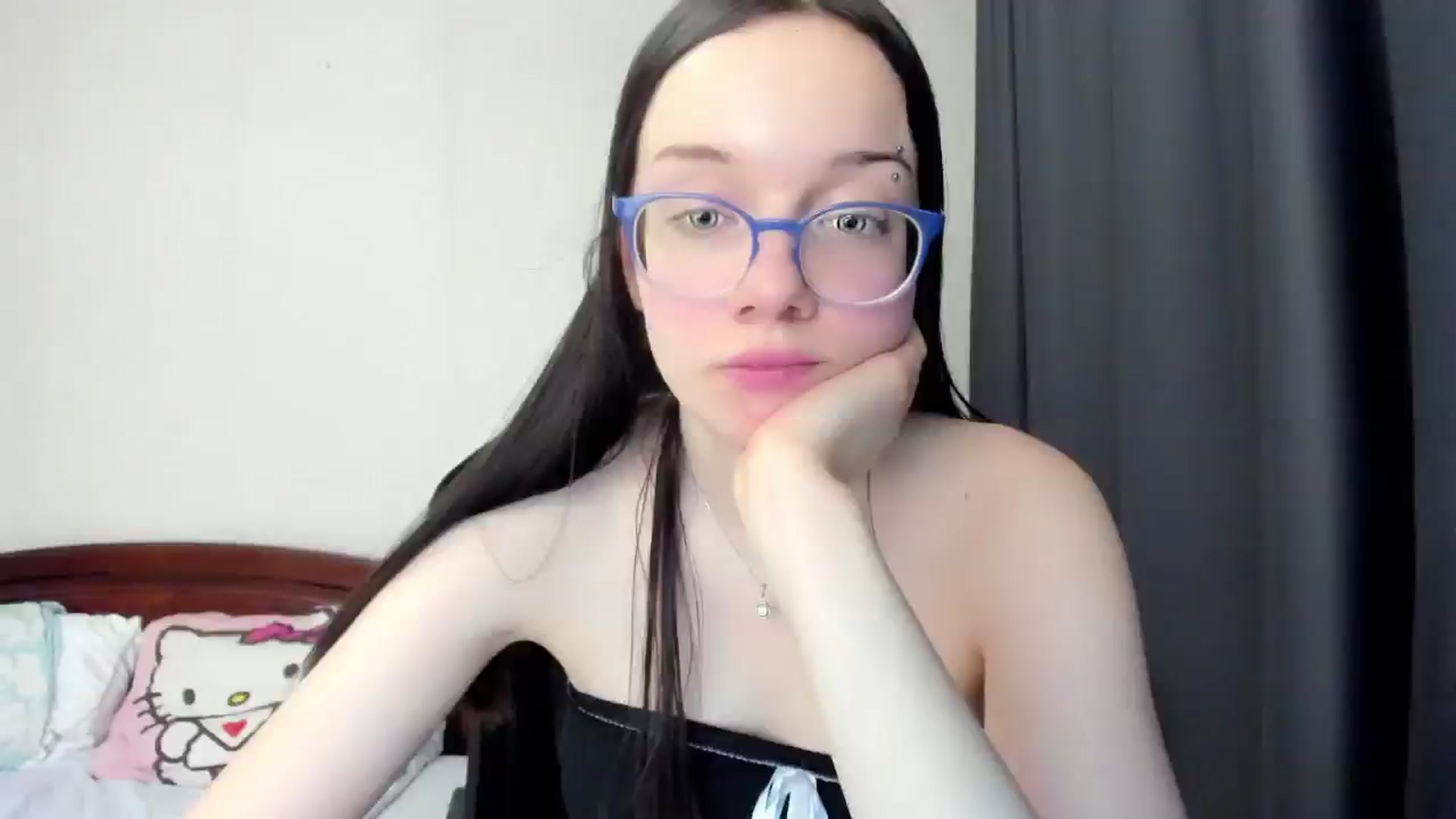 Gallery image thumbnail from Baby_Melania's myfreecams stream on, 03/10/2026, 02:10 image 16 of 20