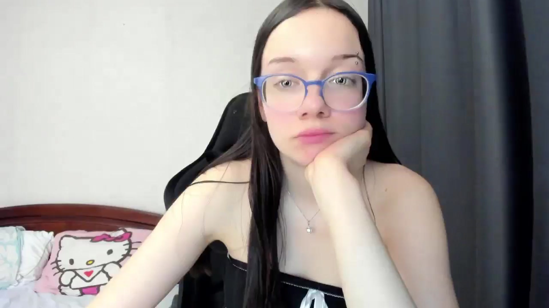 Gallery image thumbnail from Baby_Melania's myfreecams stream on, 03/10/2026, 02:10 image 19 of 20