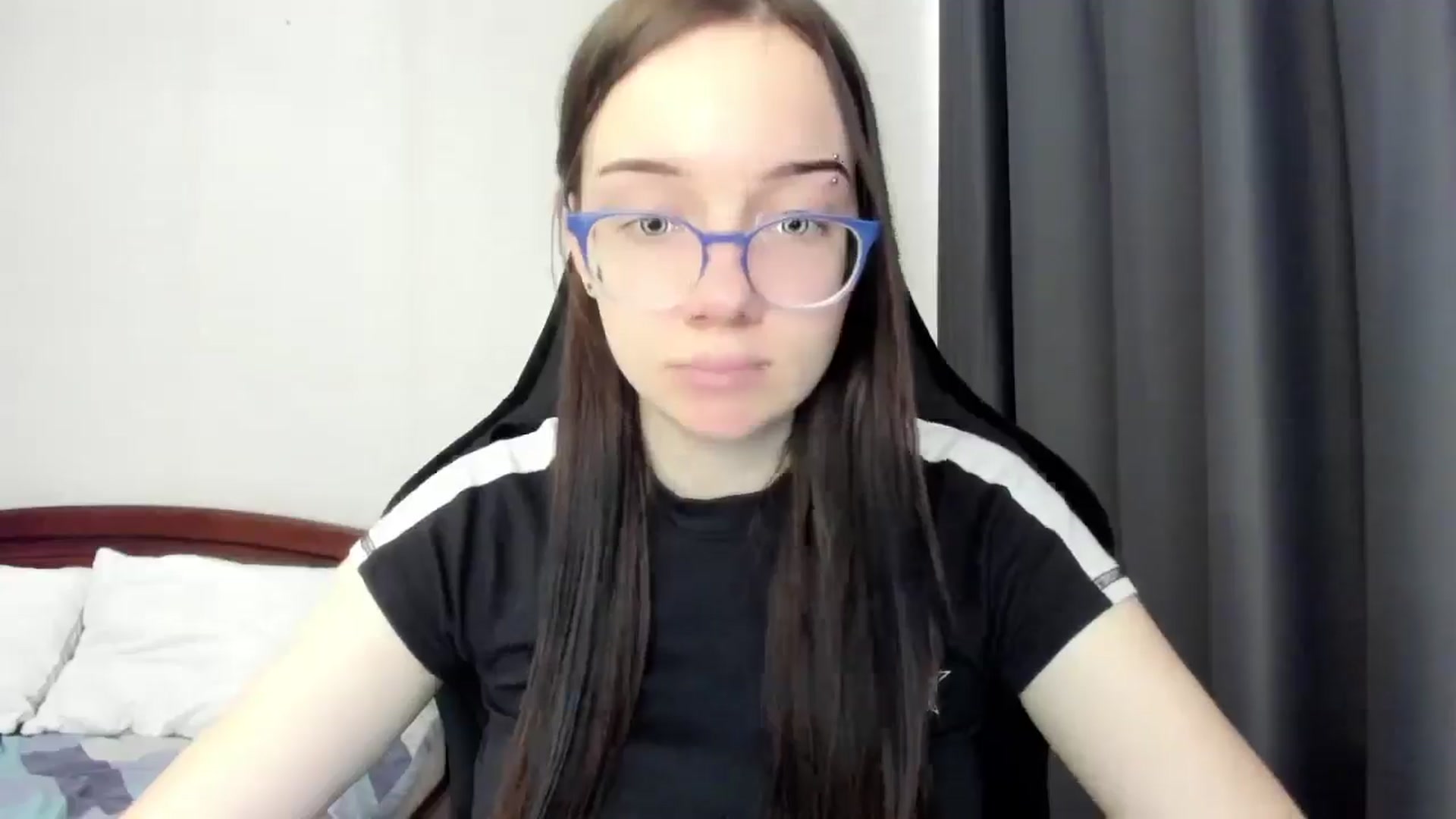 Gallery image thumbnail from Baby_Melania's myfreecams stream on, 03/27/2026, 13:39 image 3 of 20