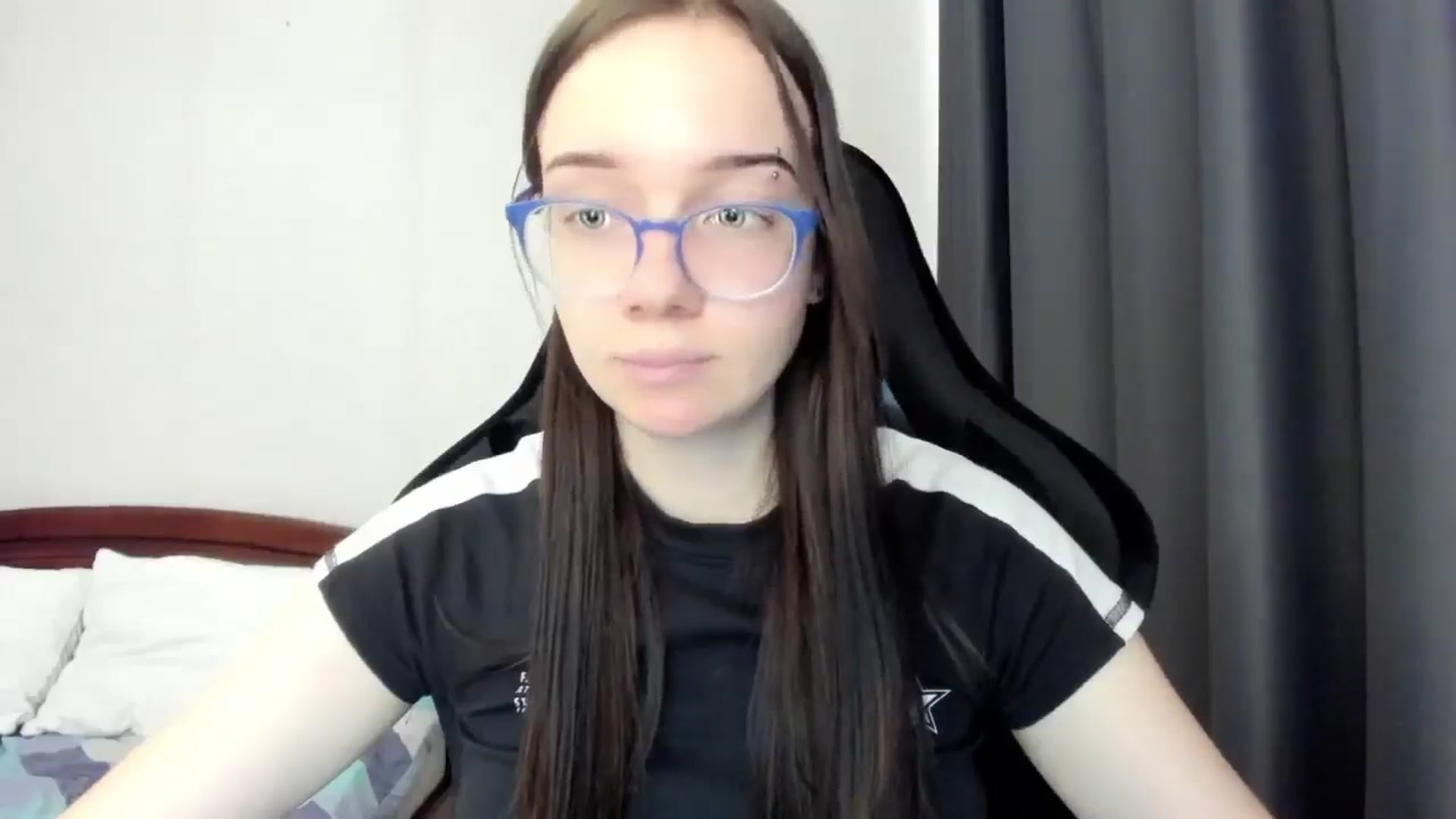 Gallery image thumbnail from Baby_Melania's myfreecams stream on, 03/27/2026, 13:39 image 8 of 20