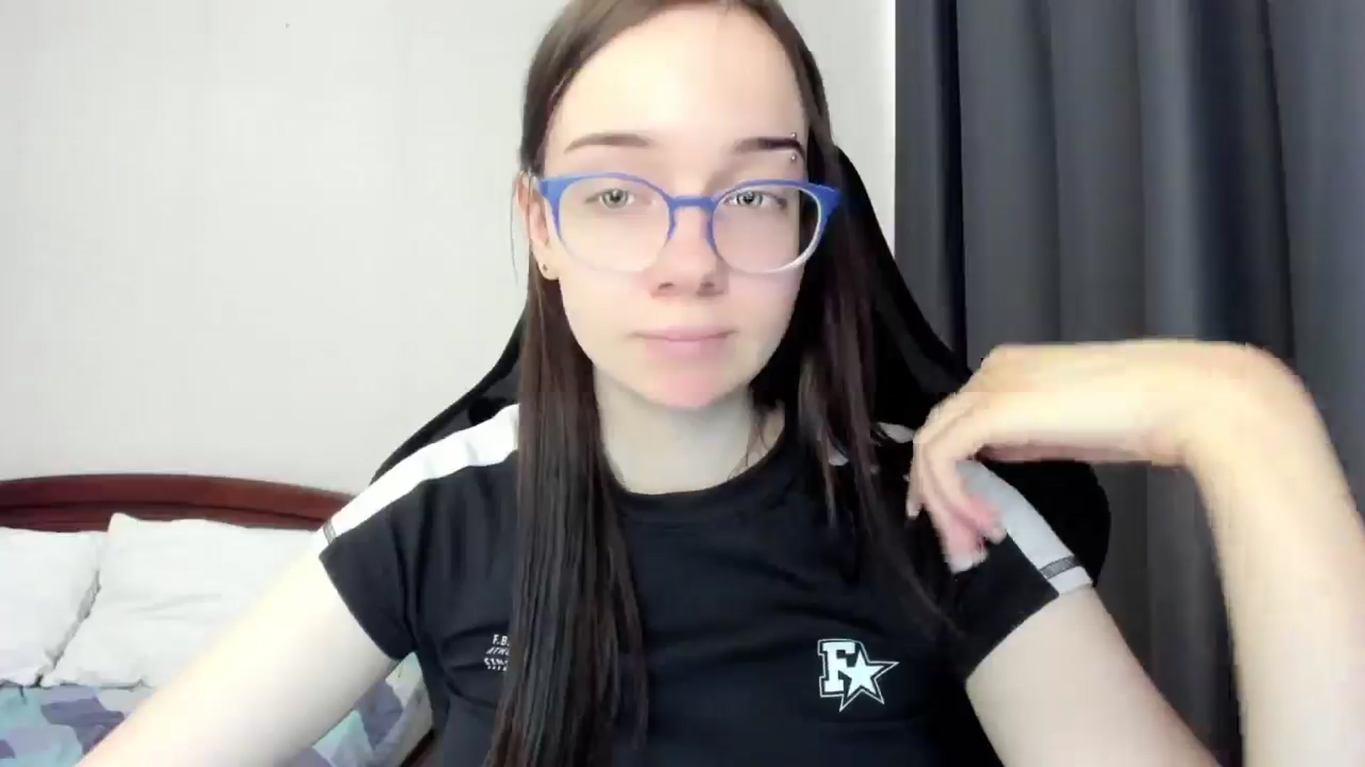 Gallery image thumbnail from Baby_Melania's myfreecams stream on, 03/27/2026, 13:39 image 12 of 20