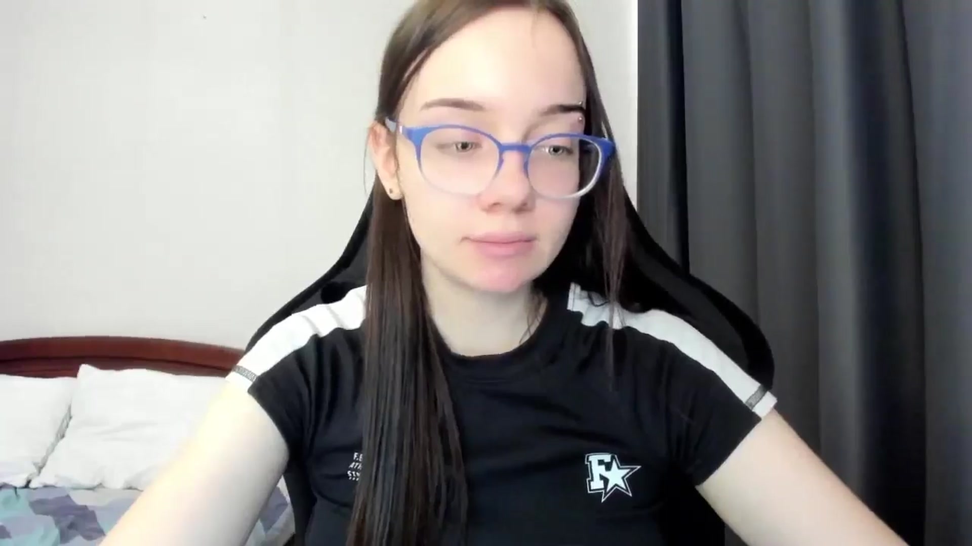 Gallery image thumbnail from Baby_Melania's myfreecams stream on, 03/27/2026, 13:39 image 15 of 20