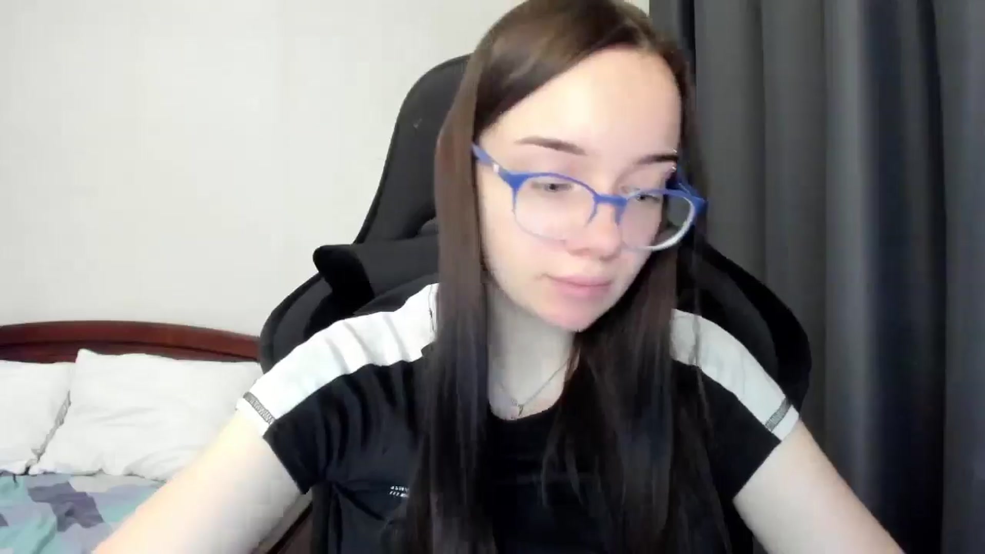 Gallery image thumbnail from Baby_Melania's myfreecams stream on, 03/27/2026, 15:36 image 10 of 20