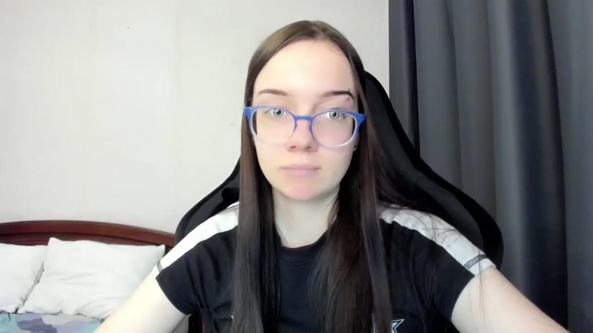 Gallery image thumbnail from Baby_Melania's myfreecams stream on, 03/27/2026, 15:36 image 3 of 20