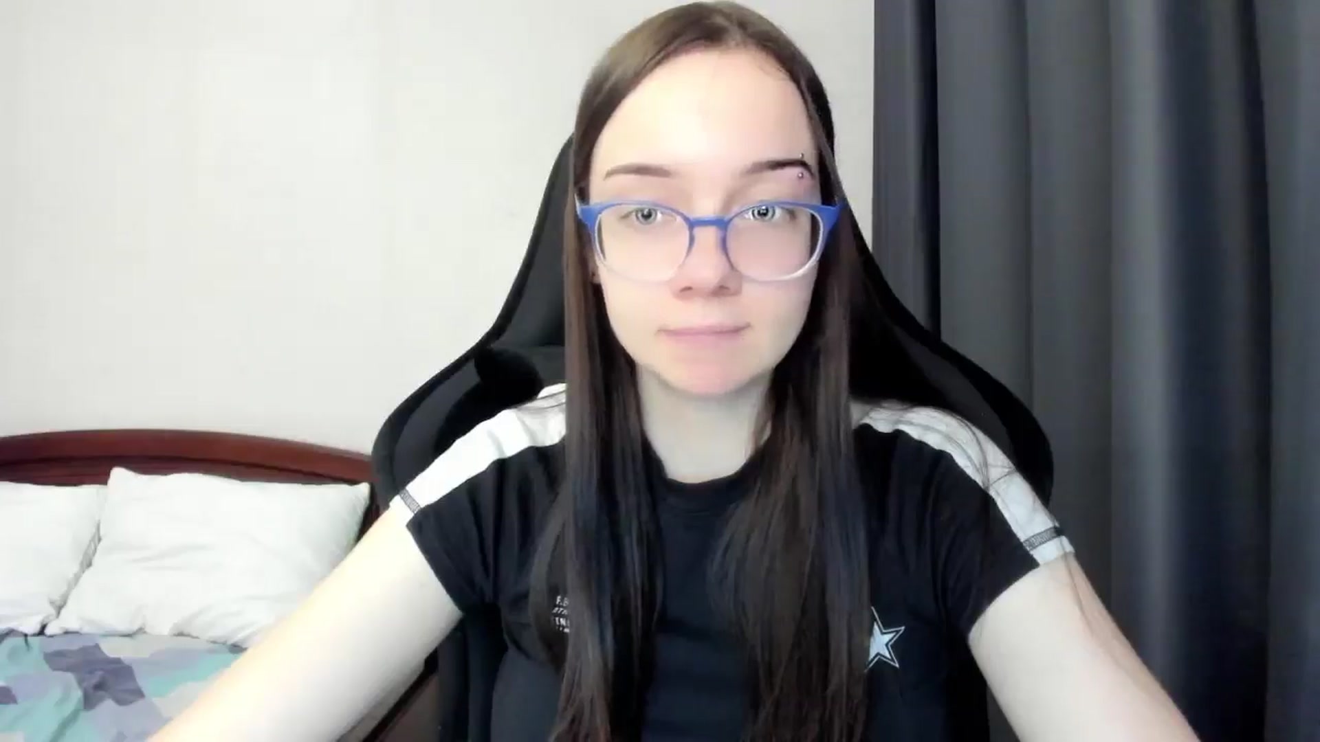 Gallery image thumbnail from Baby_Melania's myfreecams stream on, 03/27/2026, 15:36 image 4 of 20